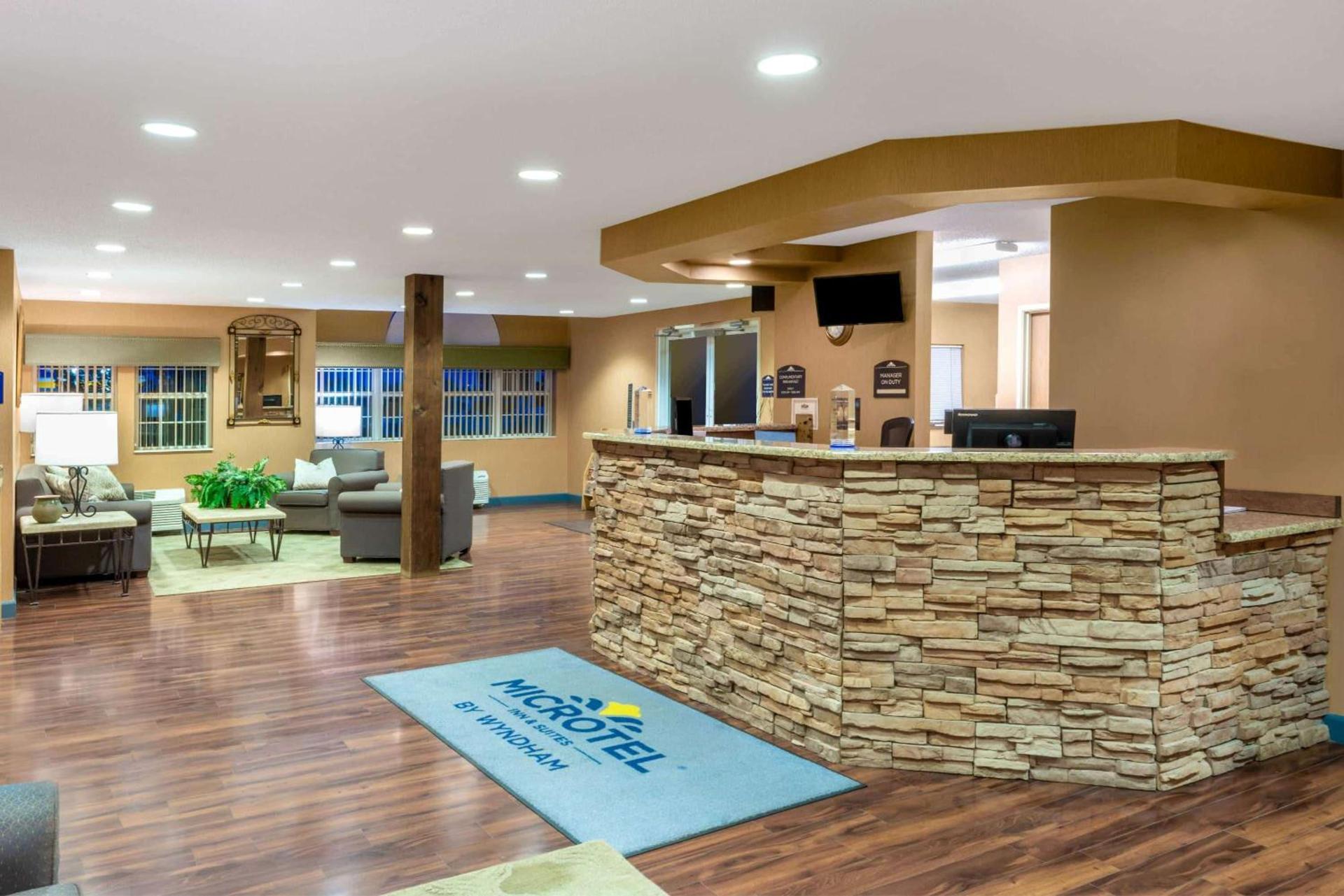 Microtel Inn & Suites photo 8