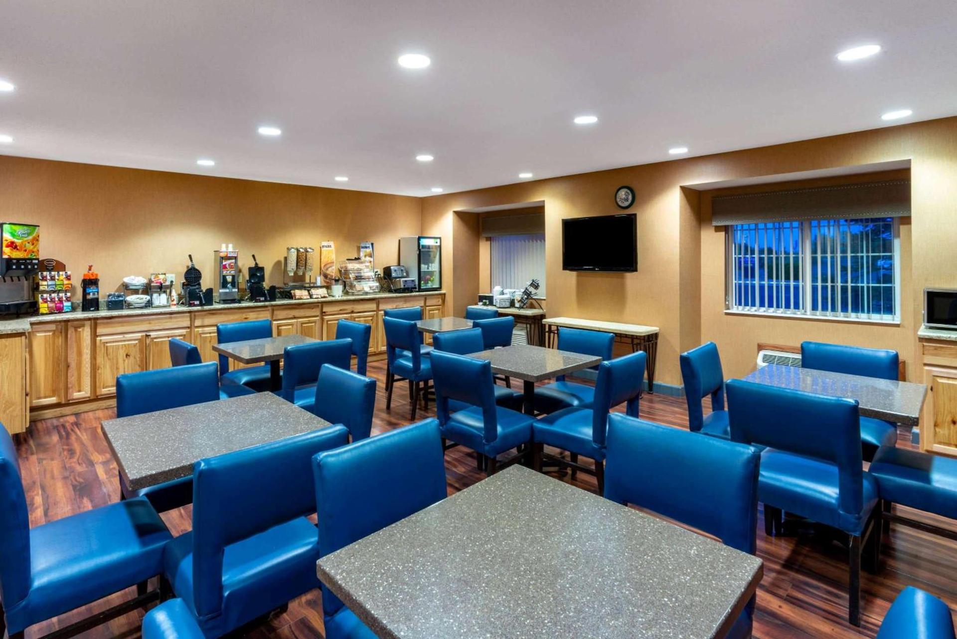 Microtel Inn & Suites photo 7