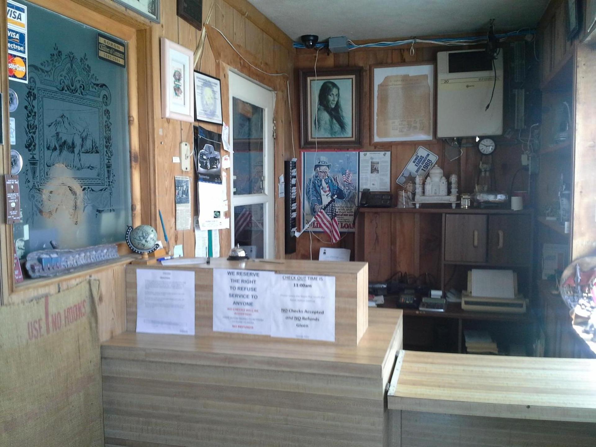 Boron Motel photo 9