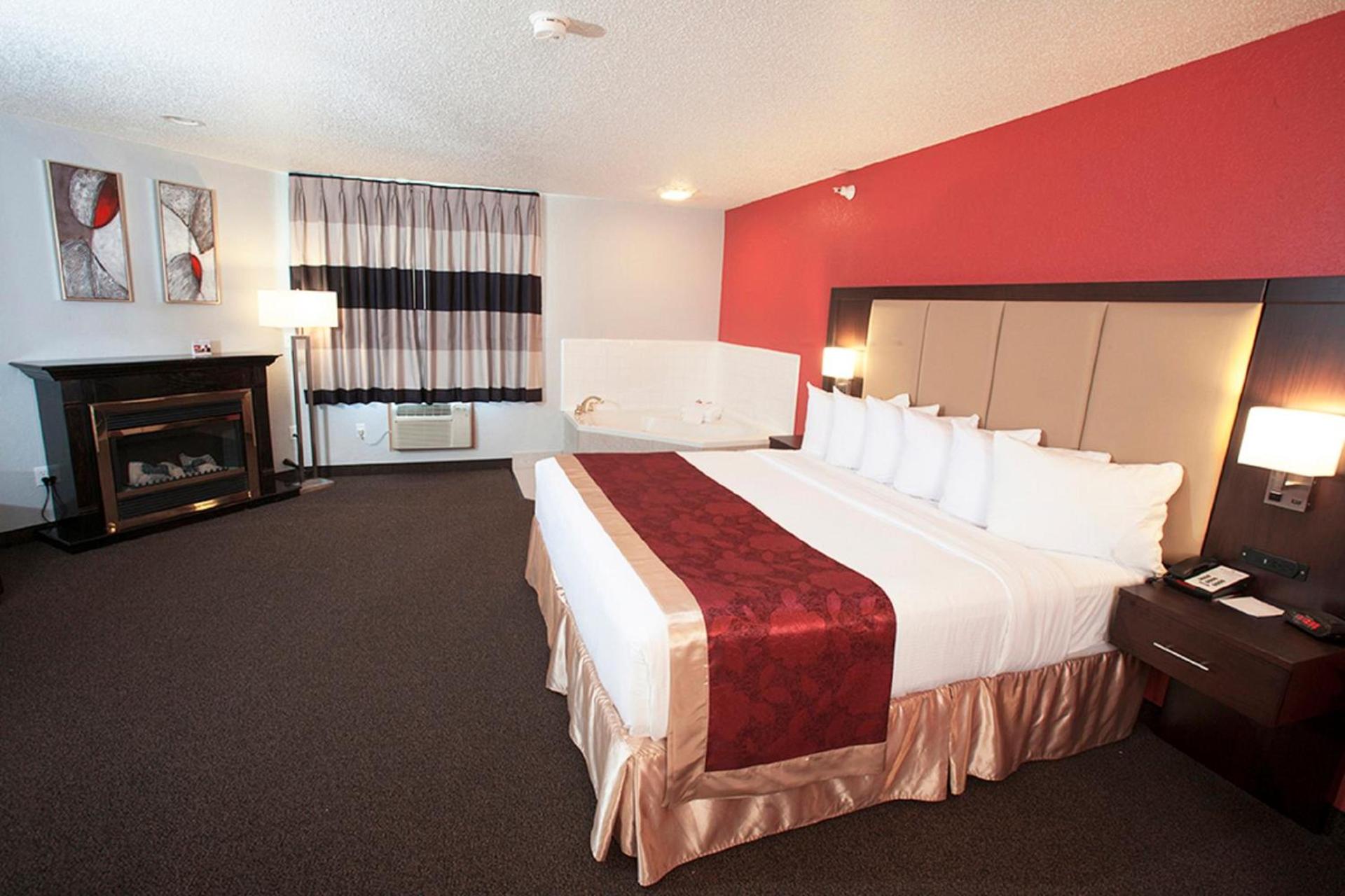 Ramada by Wyndham Keystone Near Mt Rushmore photo 83