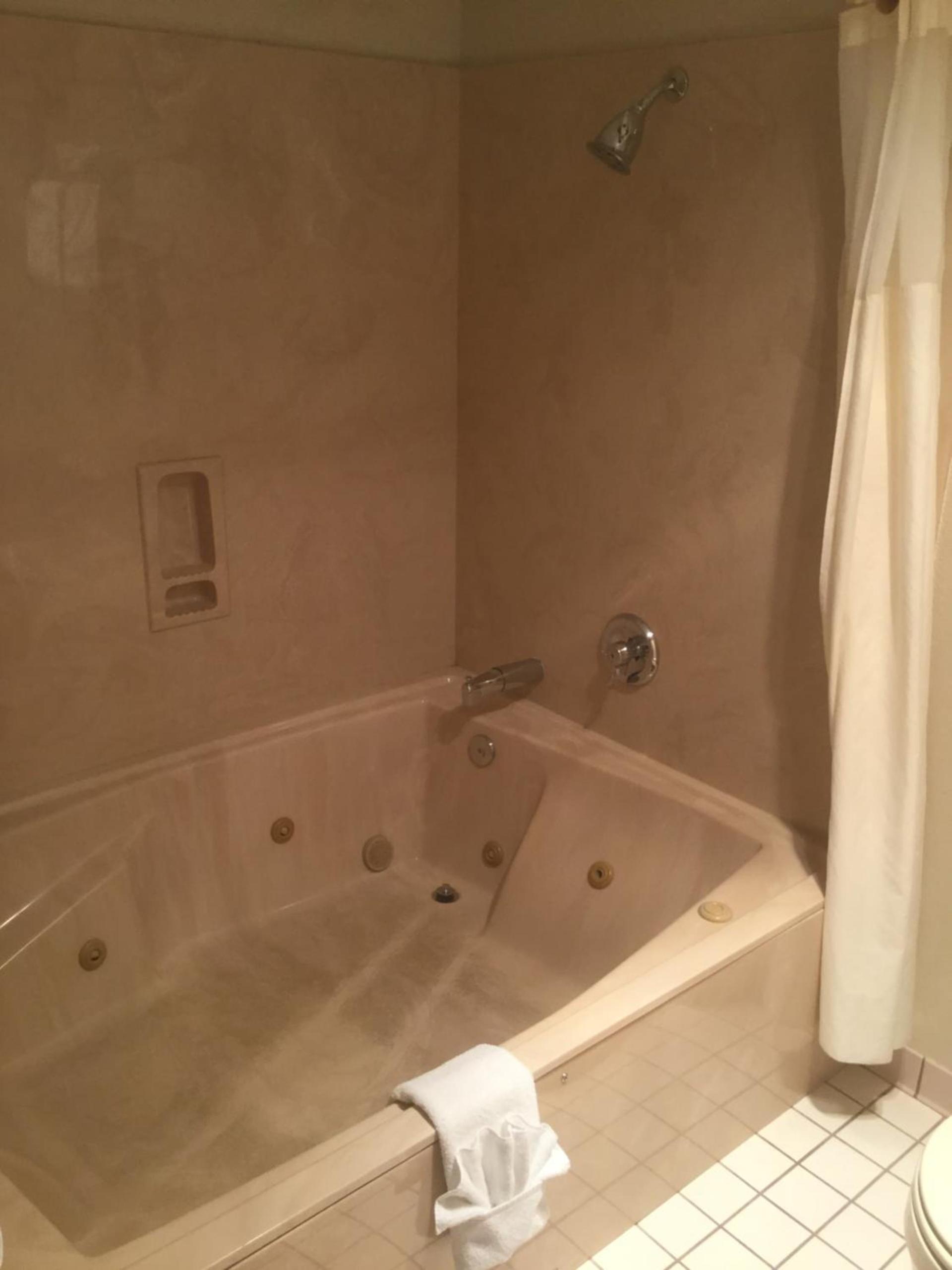 Baymont by Wyndham Cortez photo 46
