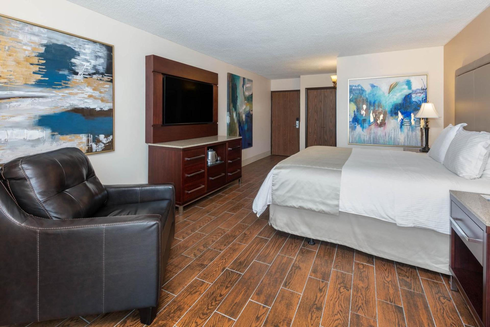 Wyndham Riverfront Hotel photo 73