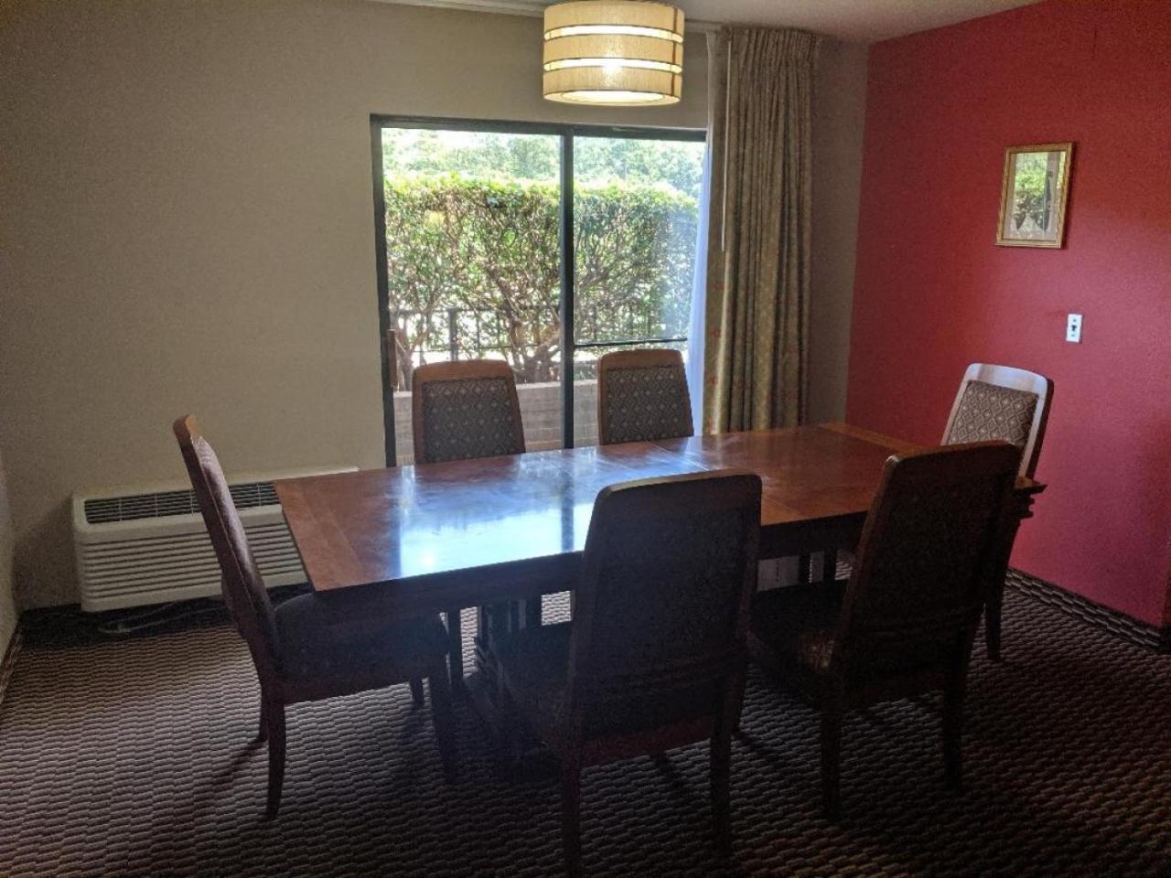 Ramada by Wyndham Raleigh photo 17