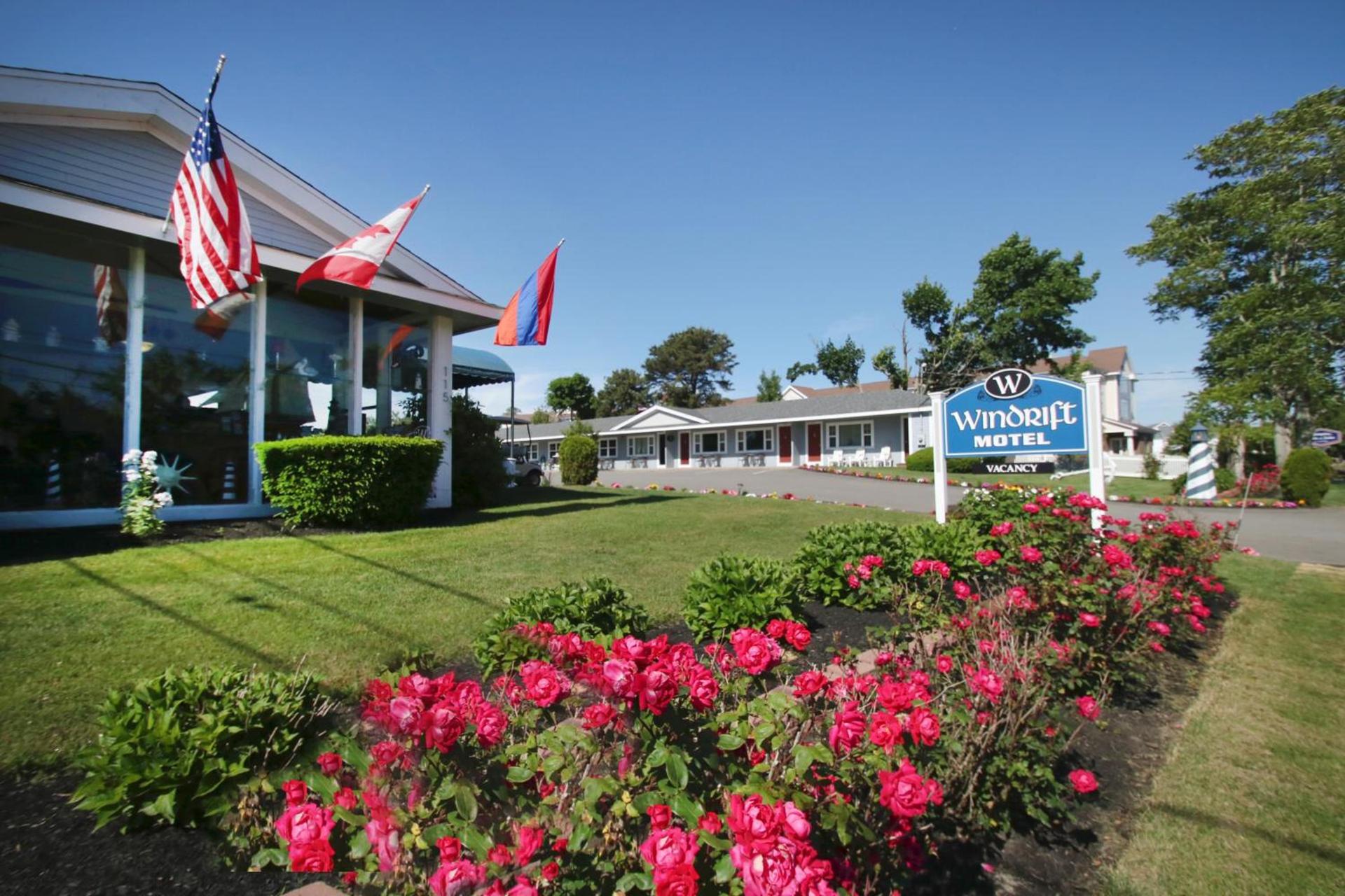 Windrift Motel — hotel in West Yarmouth