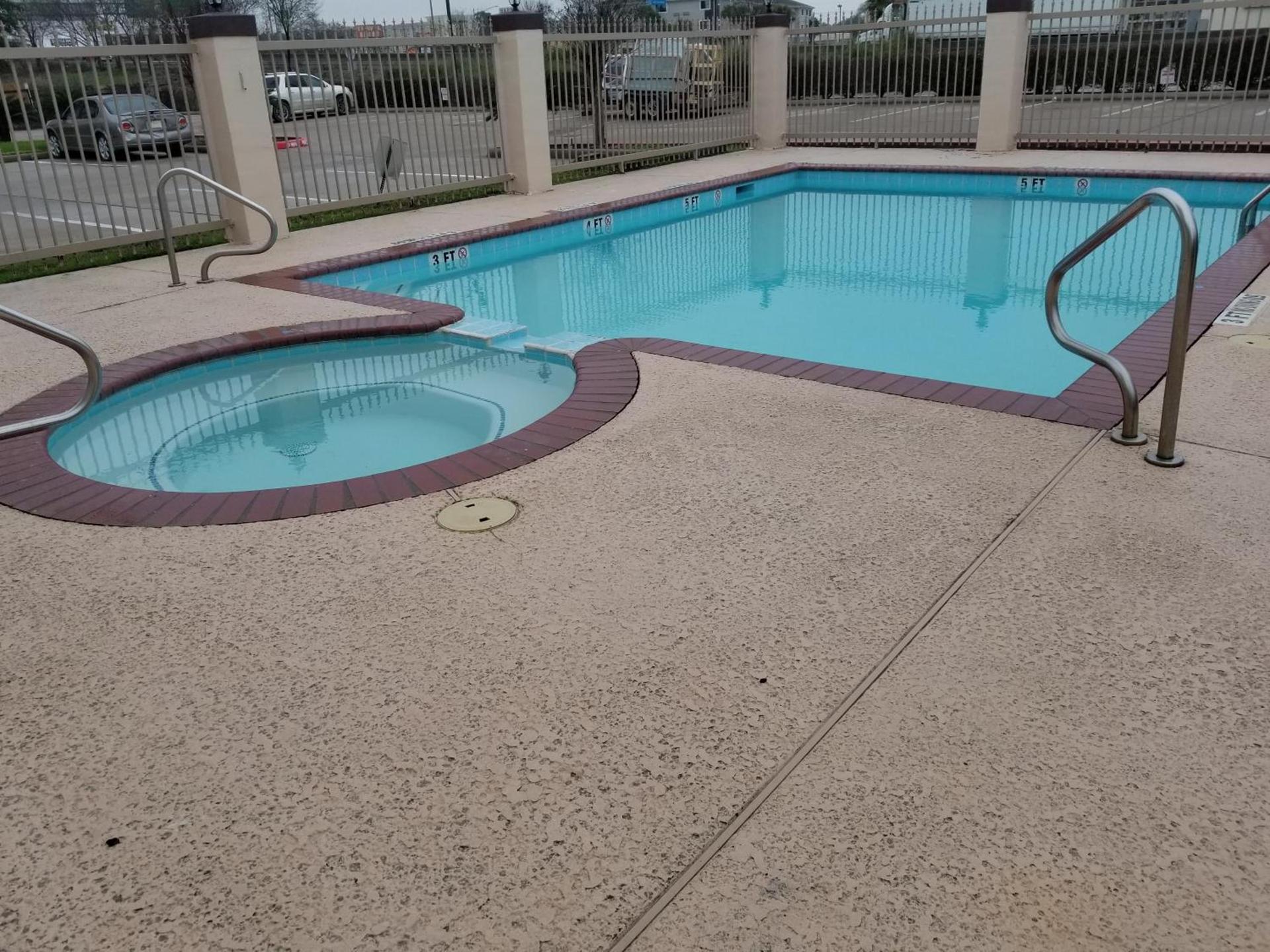 HomeBridge Inn and Suites photo 4
