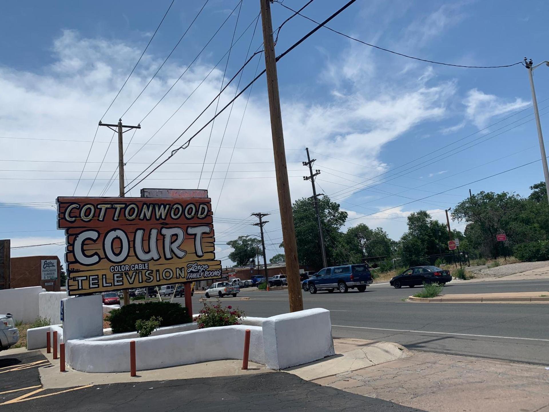 Cottonwood Court Motel photo 6