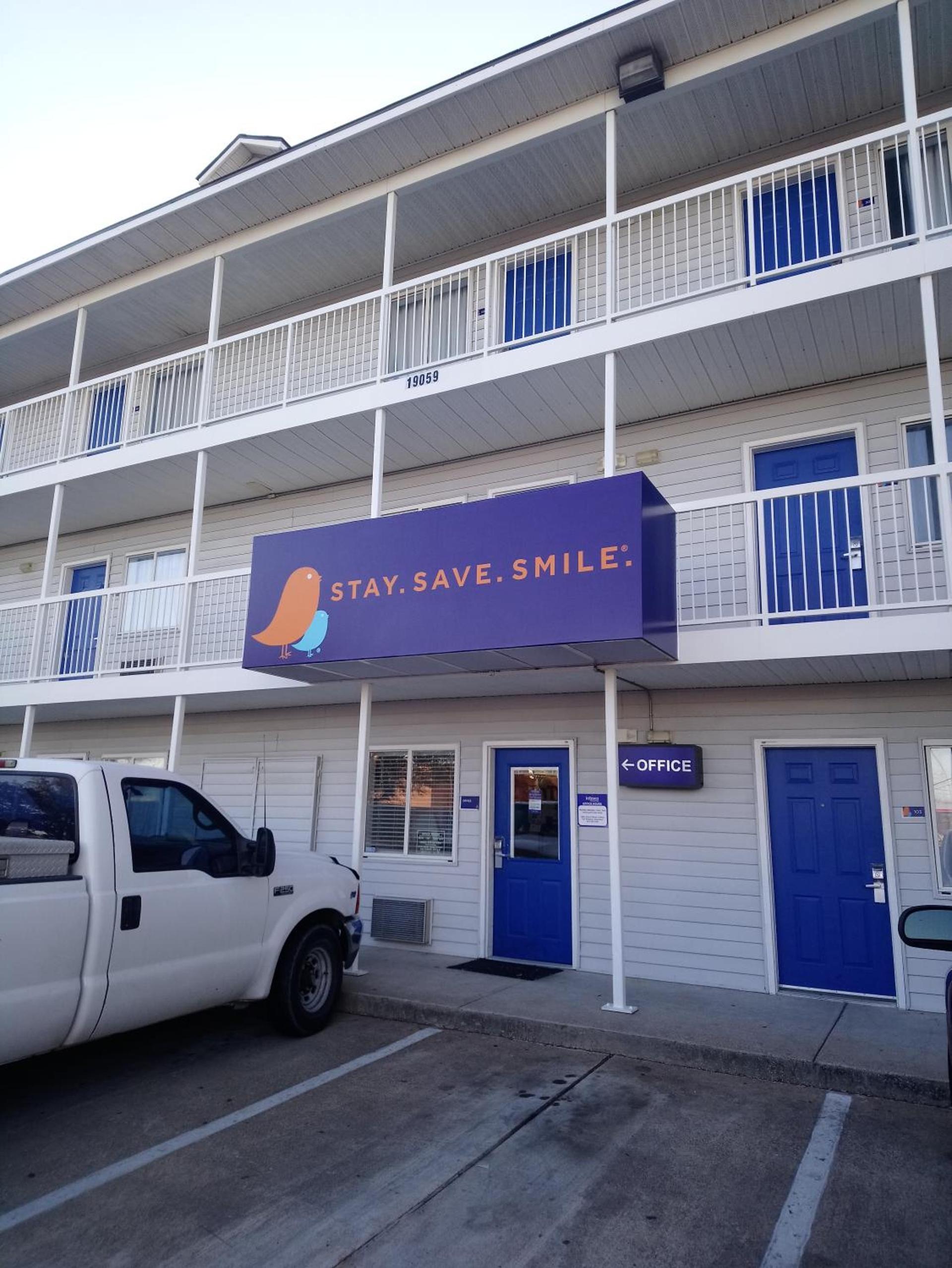 InTown Suites Extended Stay Dallas TX - Medical Center photo 1