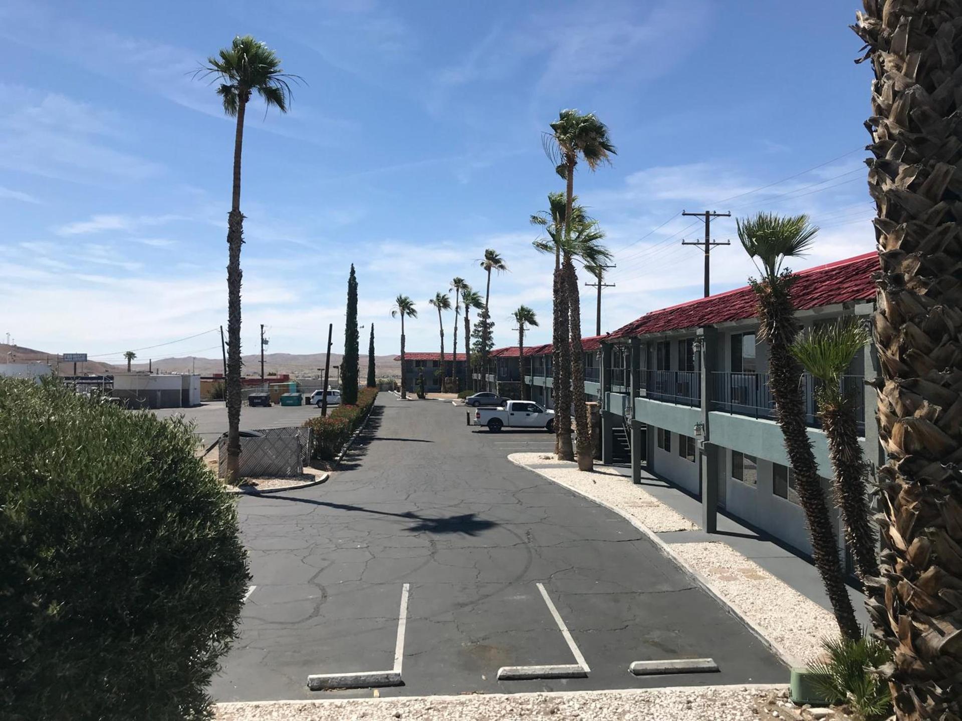 Economy Inn Barstow photo 5