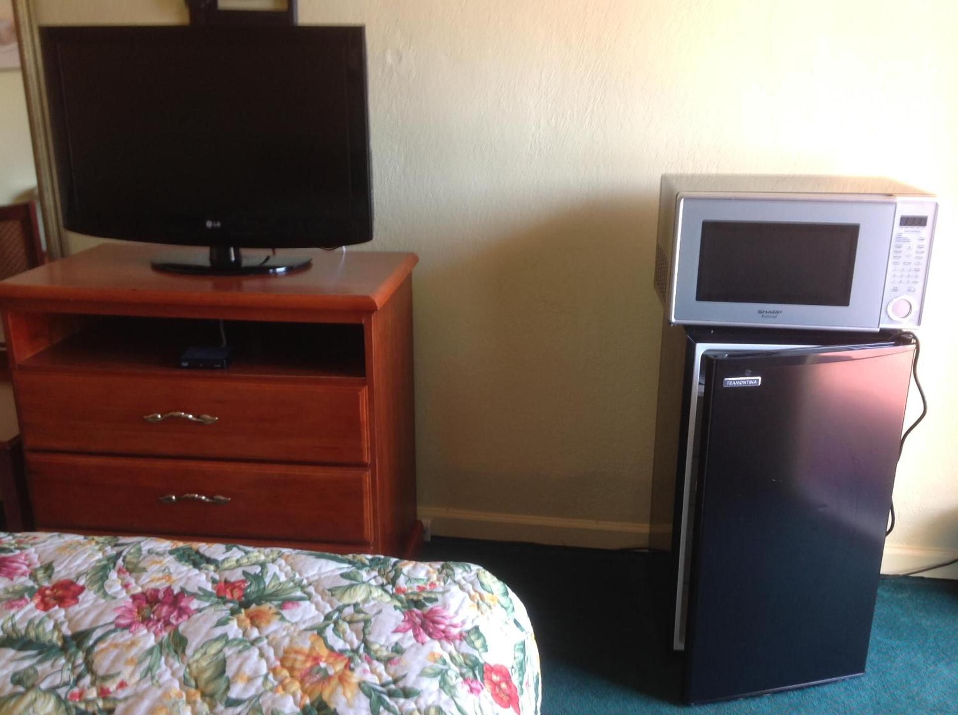 Sunshine Inn of Daytona Beach photo 18