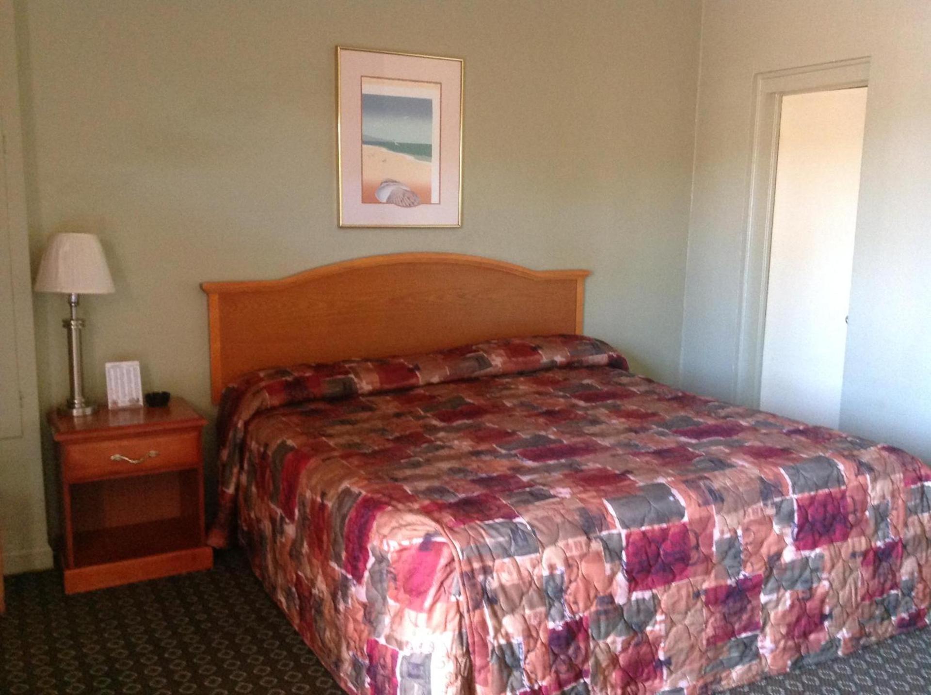 Sunshine Inn of Daytona Beach photo 19