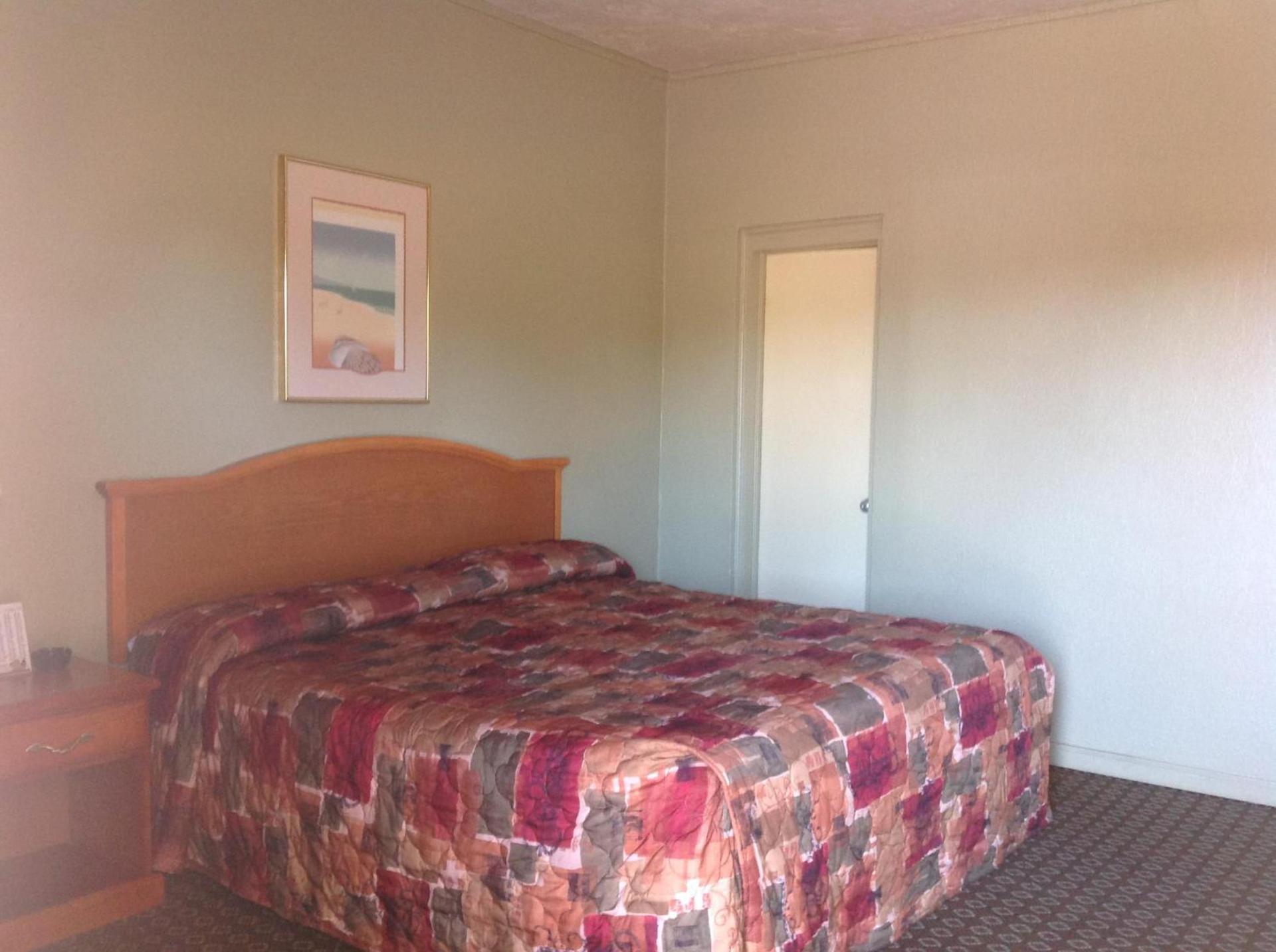 Sunshine Inn of Daytona Beach photo 21