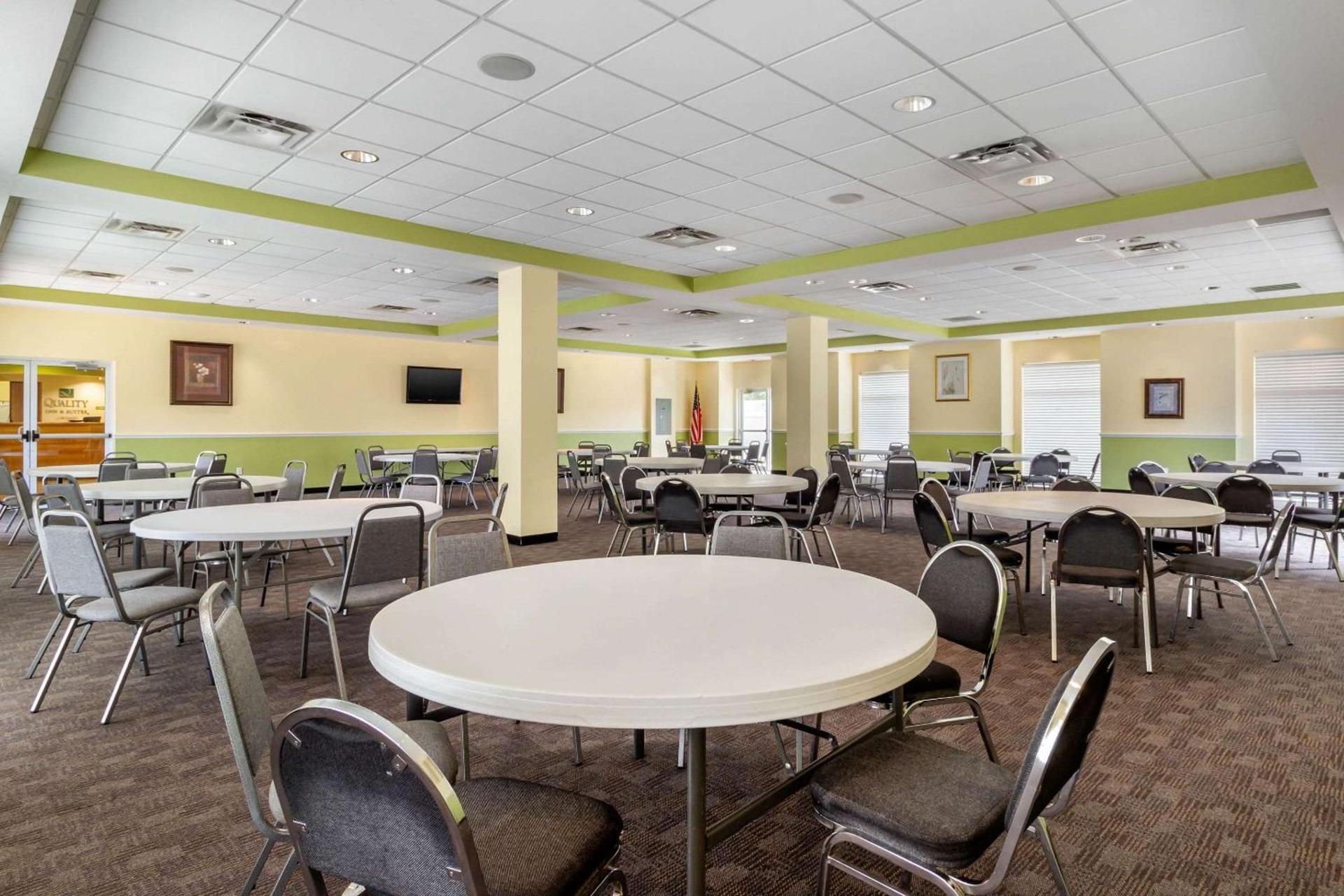 Quality Inn & Suites Lehigh Acres Fort Myers photo 41
