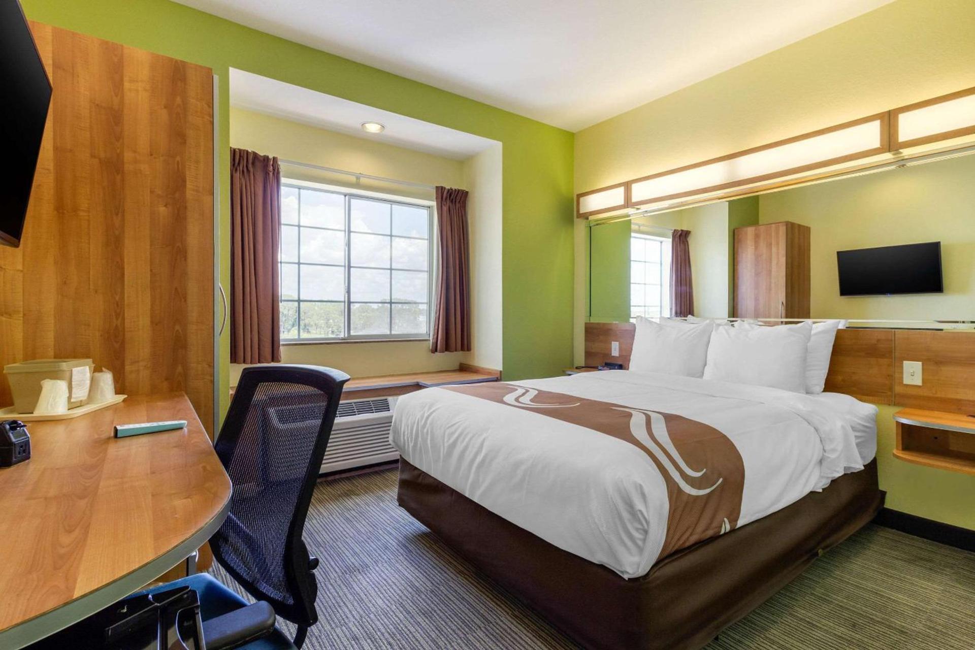 Quality Inn & Suites Lehigh Acres Fort Myers photo 31