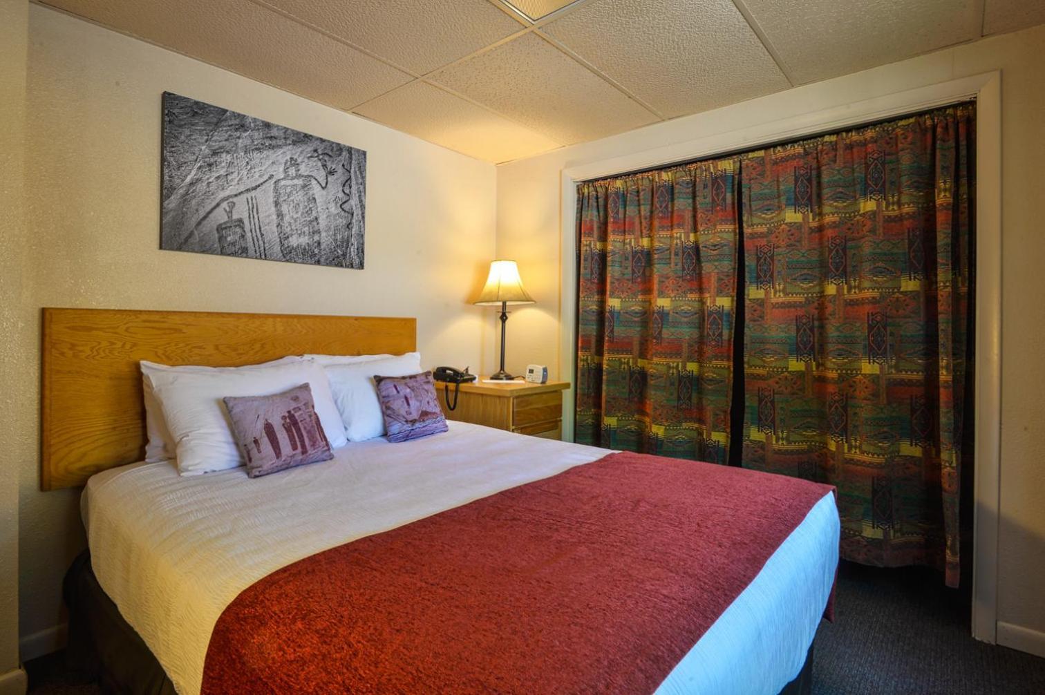 Rustic Inn photo 22