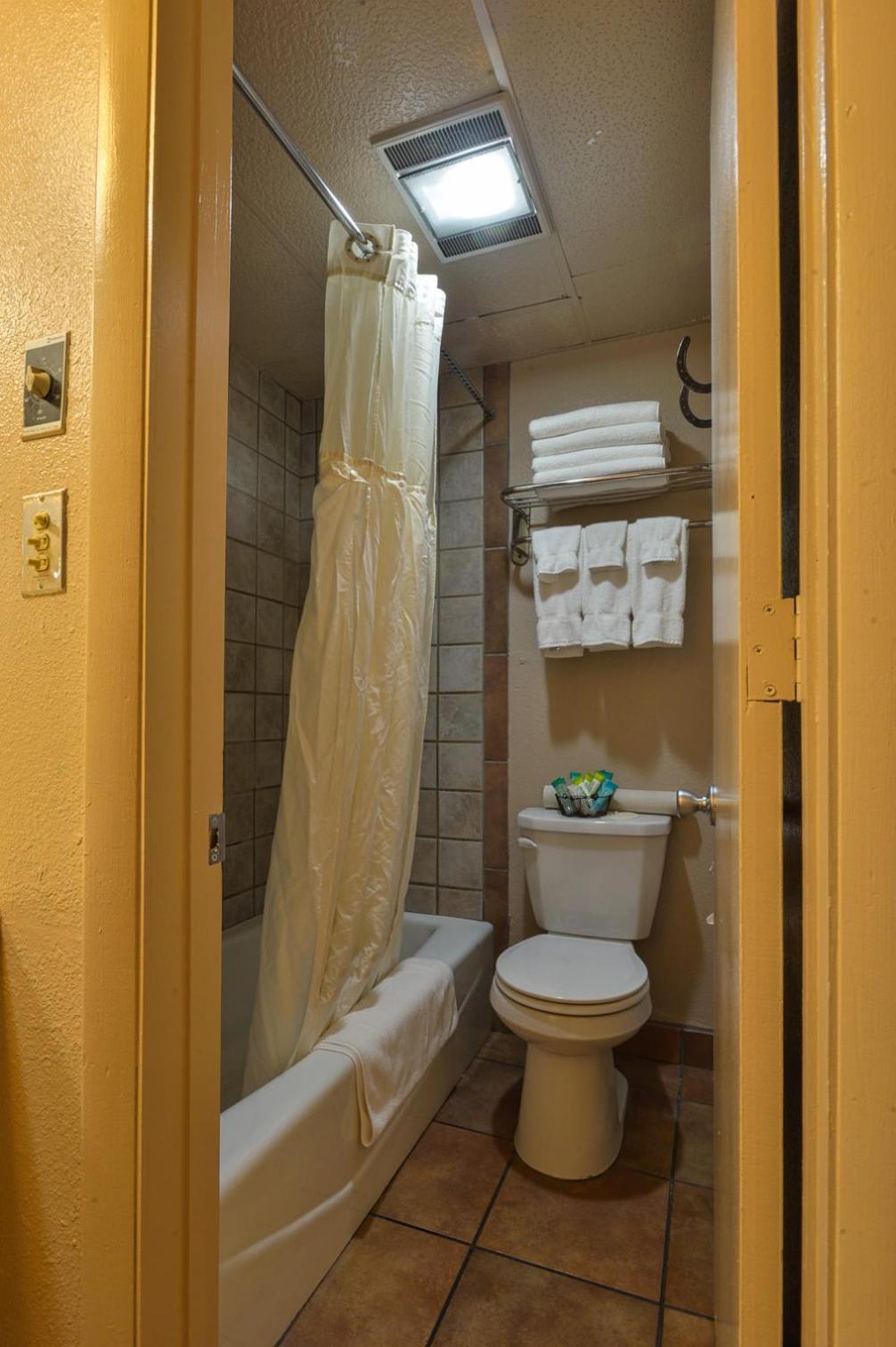 Rustic Inn photo 91
