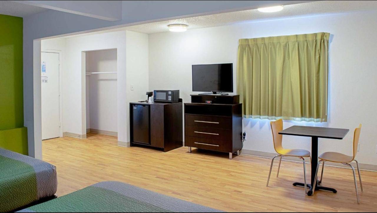 Studio Lodge - Cincinnati - Springdale photo 7