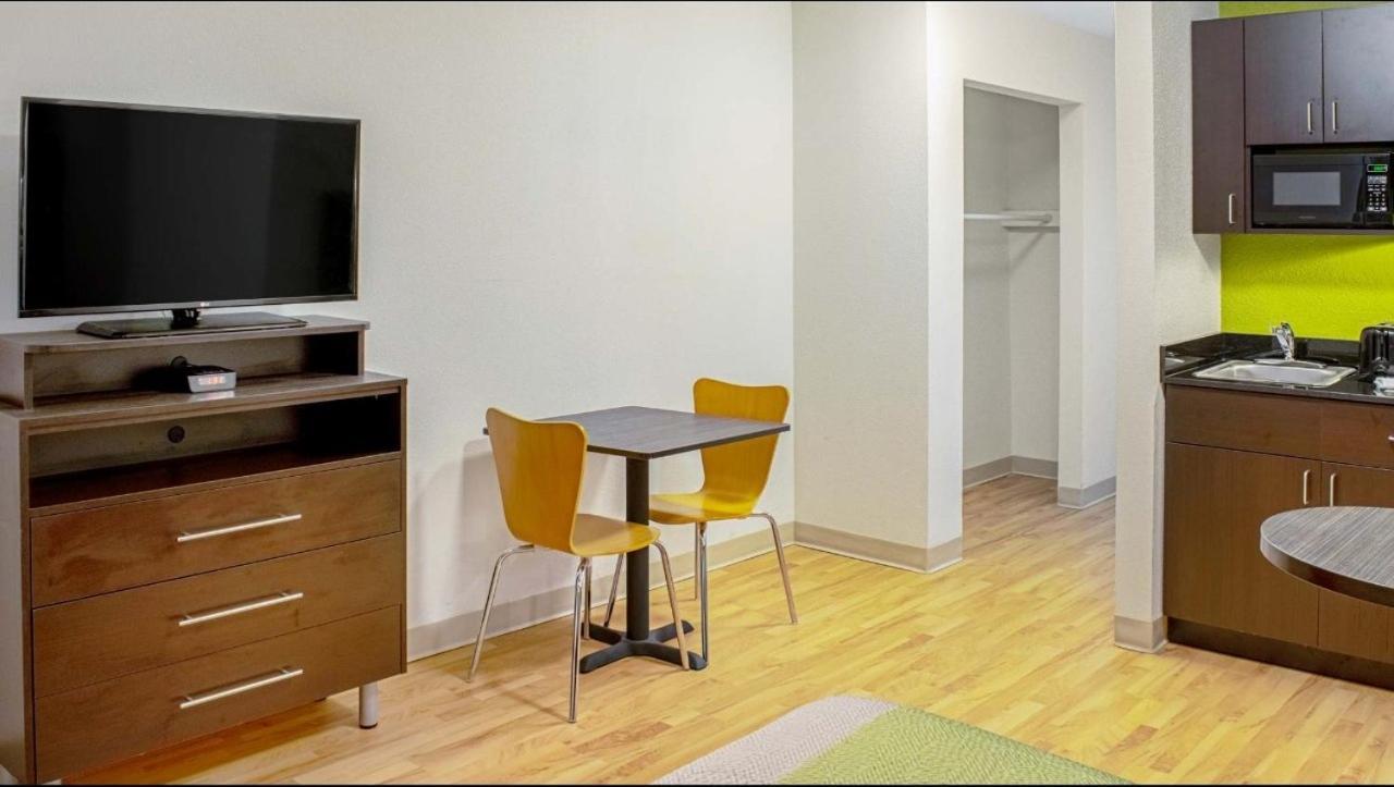 Studio Lodge - Cincinnati - Springdale photo 42