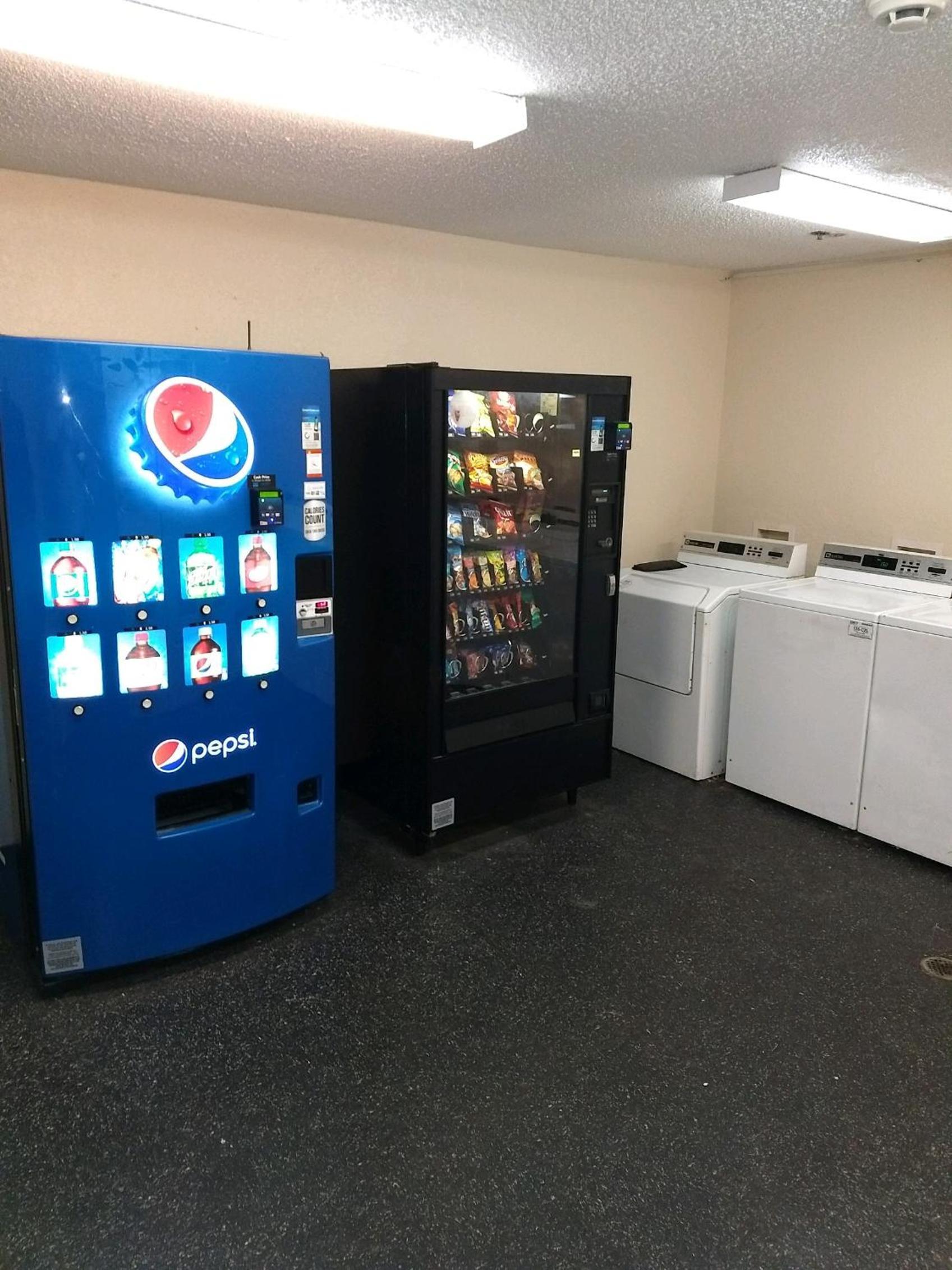 InTown Suites Extended Stay Jacksonville FL - Beach Blvd photo 15