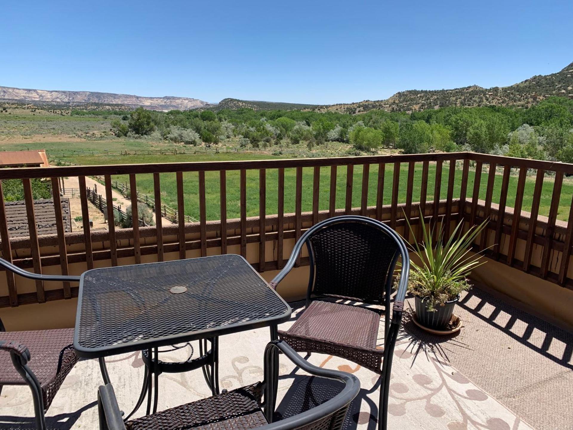 Slot Canyons Inn Bed & Breakfast photo 25
