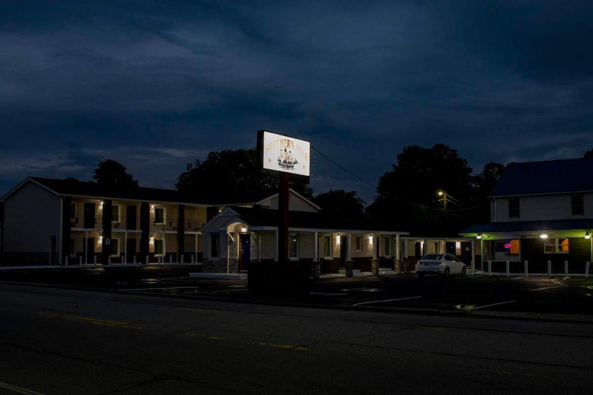 SOUTHERN STAR INN photo 15