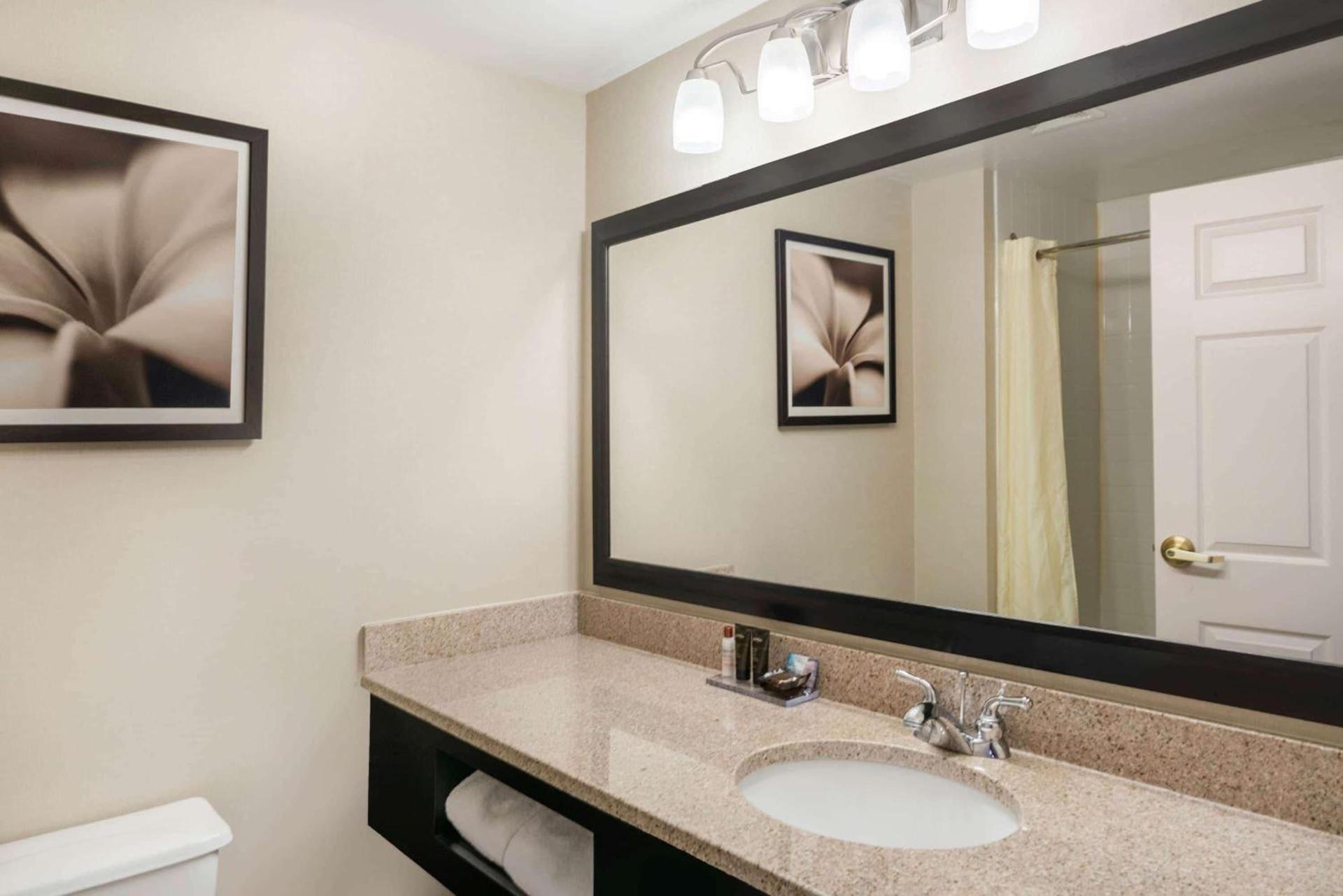 Wingate by Wyndham (Lexington, VA) photo 17