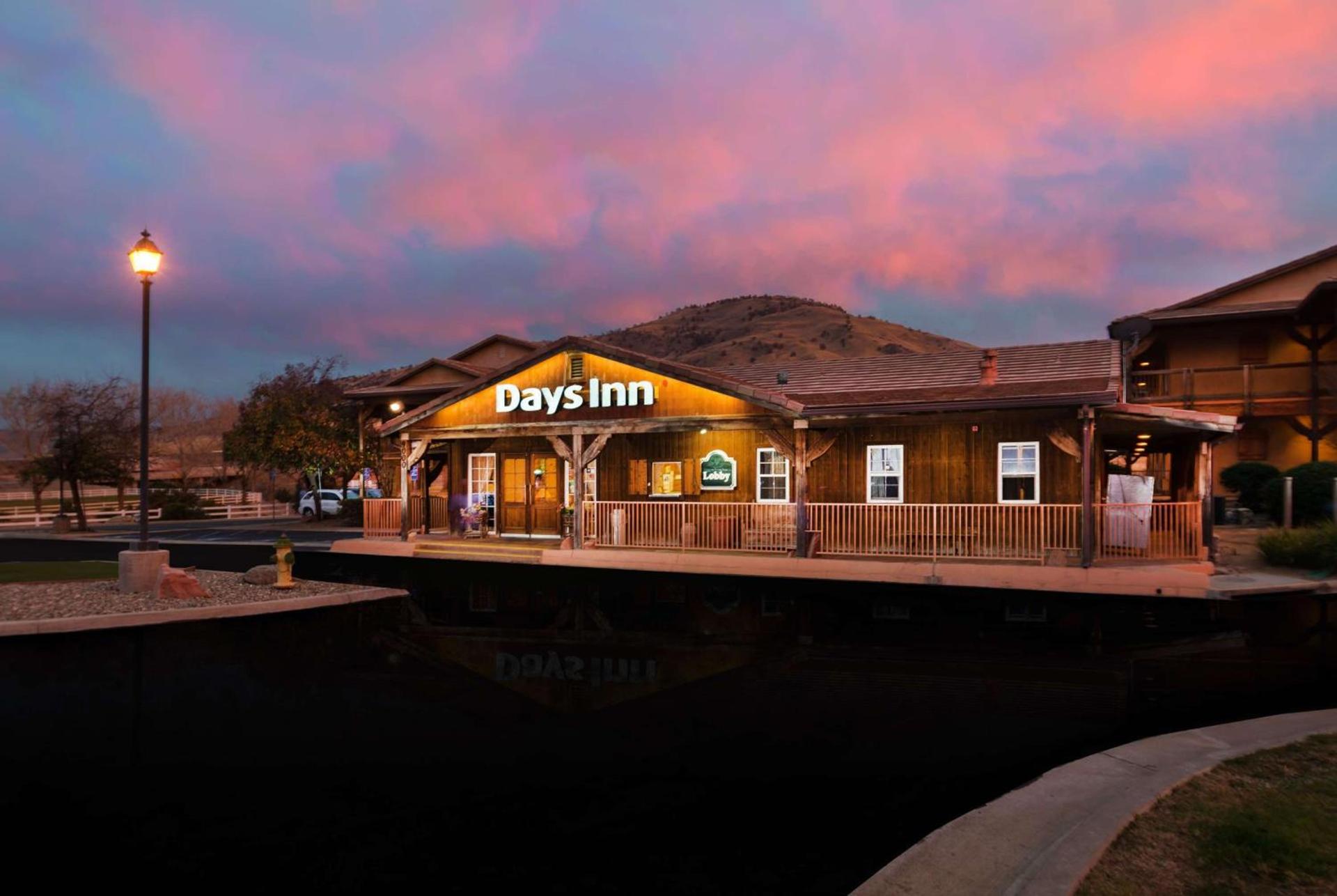 Days Inn by Wyndham Lebec photo 1