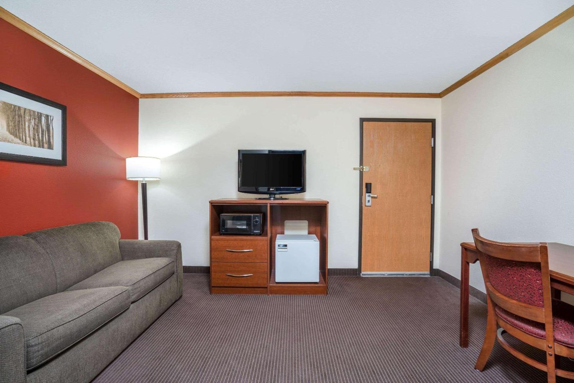 AmericInn by Wyndham Park Rapids photo 19