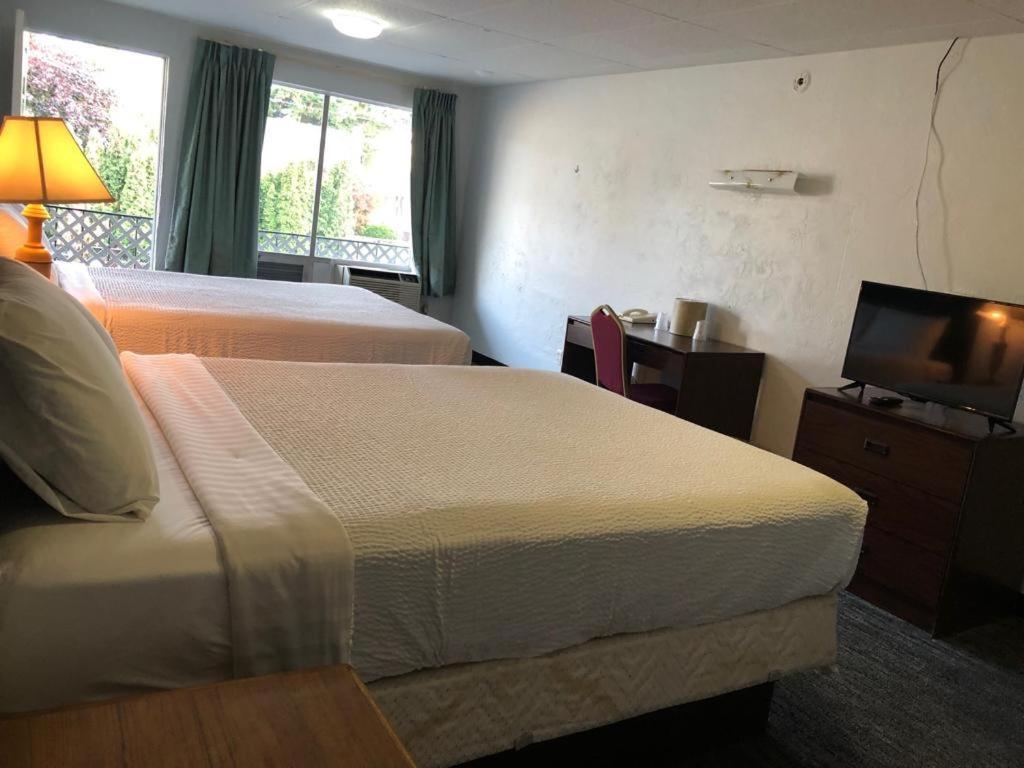 Portland Super Value Inn photo 1