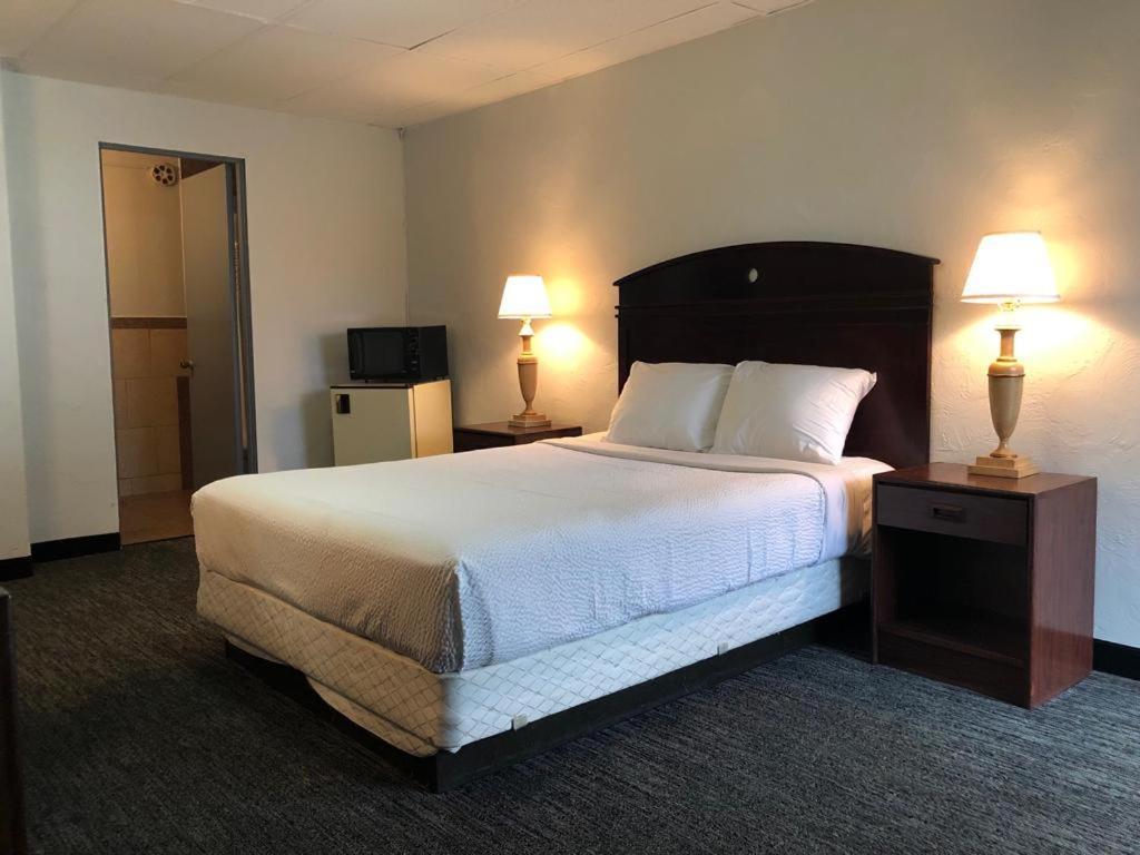 Portland Super Value Inn photo 2