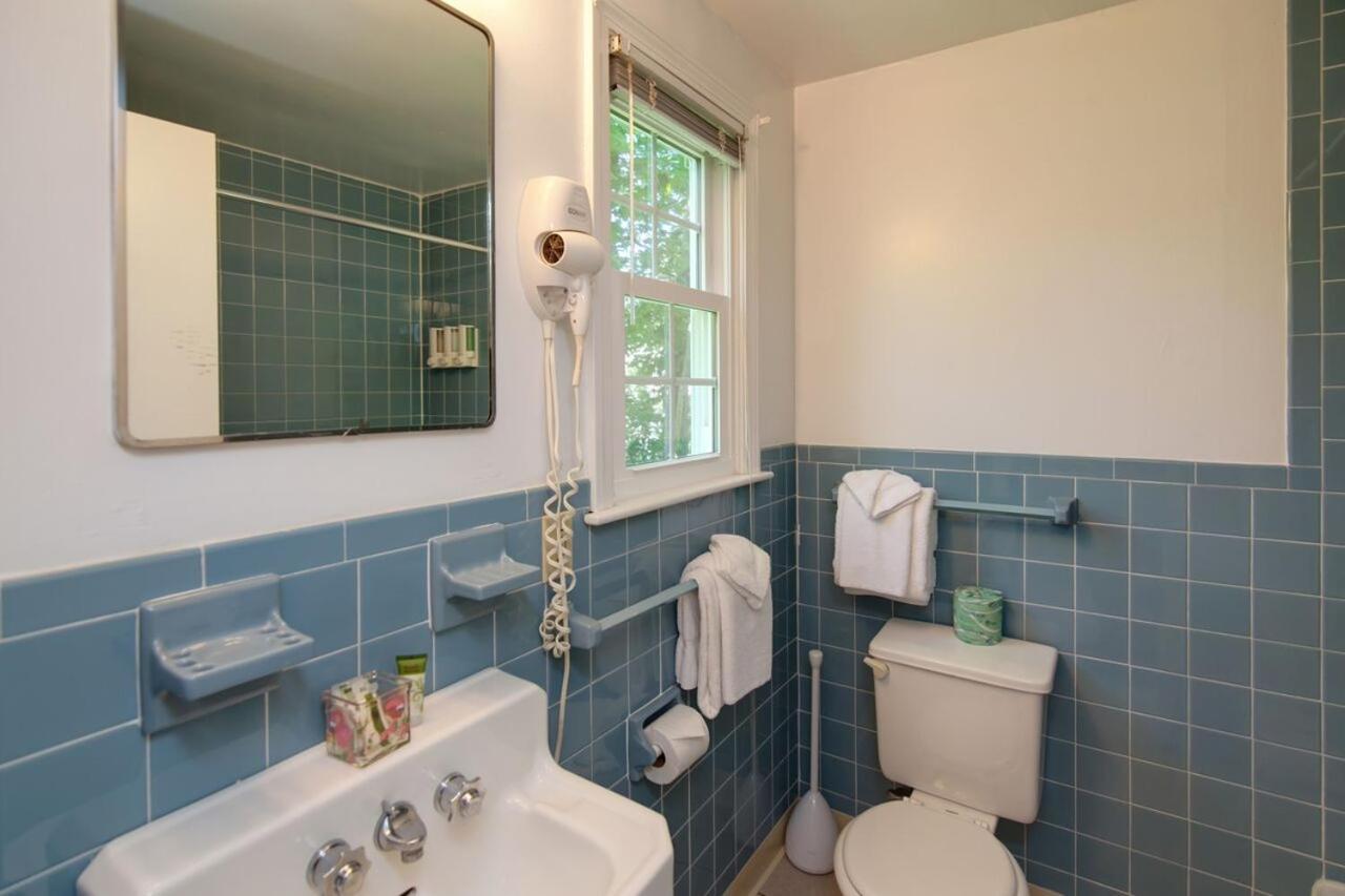 Cape Cod Harbor House Inn photo 25