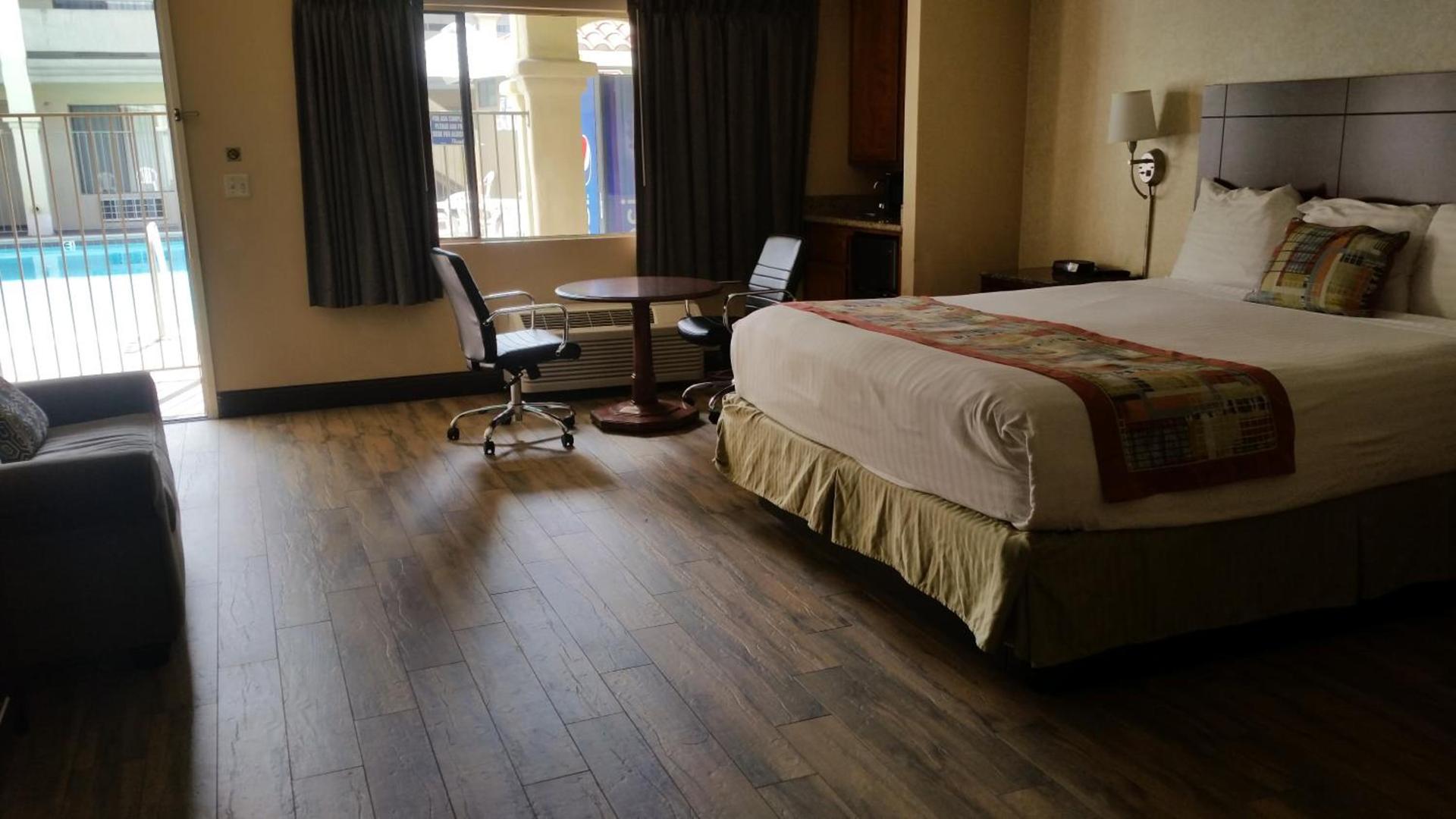 Travelodge by Wyndham Costa Mesa Newport Beach Hacienda photo 29