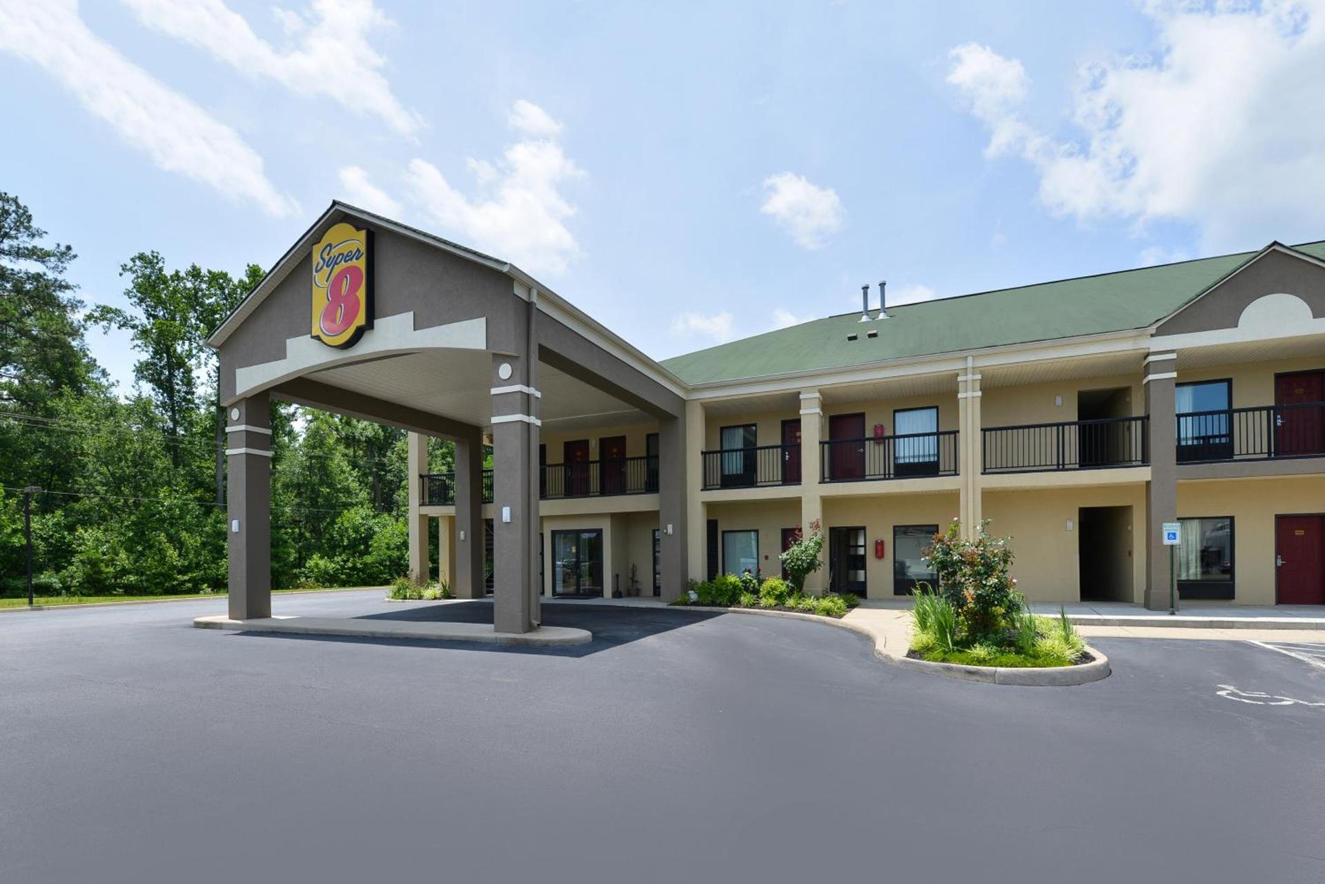 Super 8 by Wyndham Petersburg photo 16