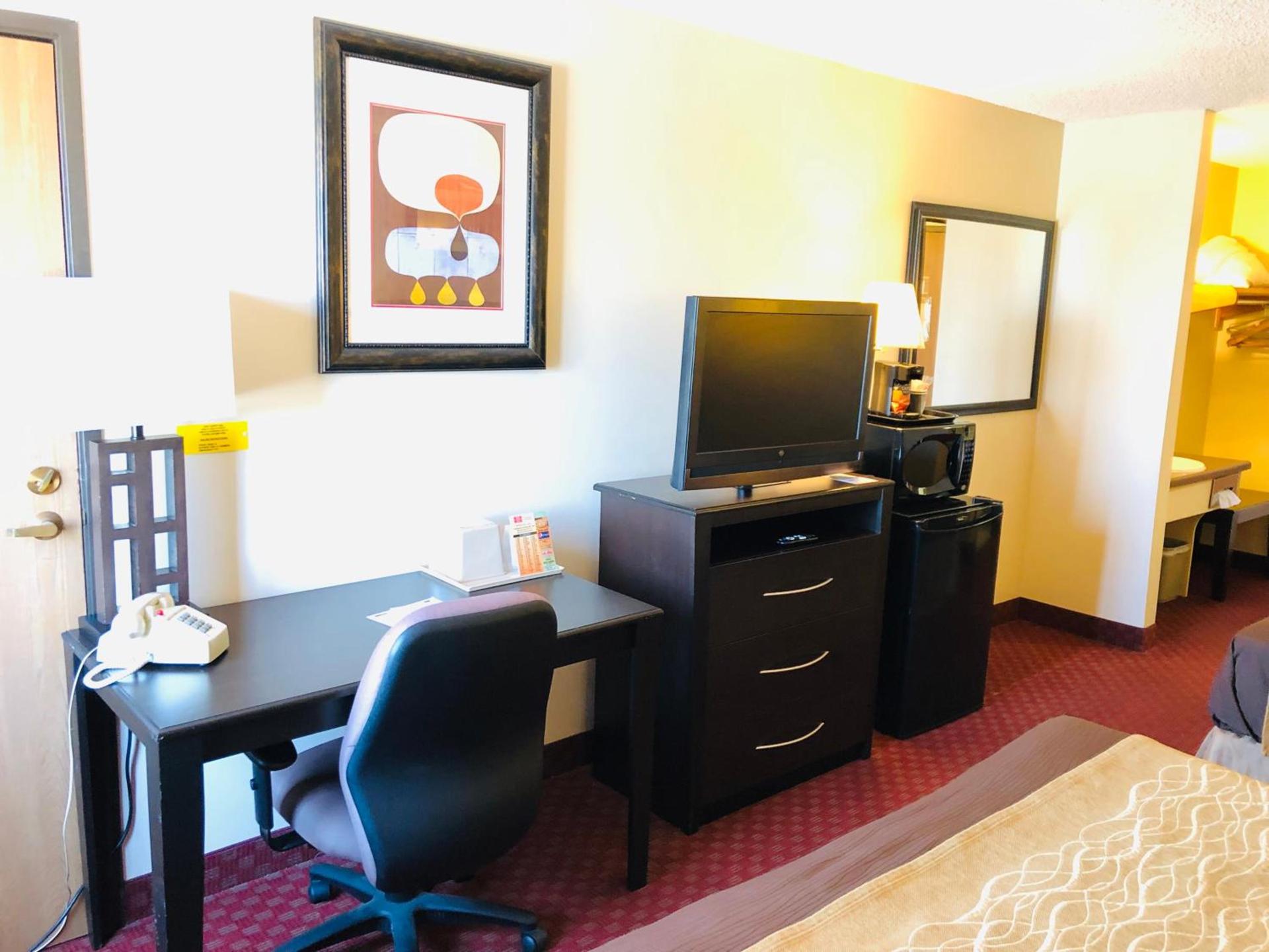 Super 8 by Wyndham Omaha SW photo 64