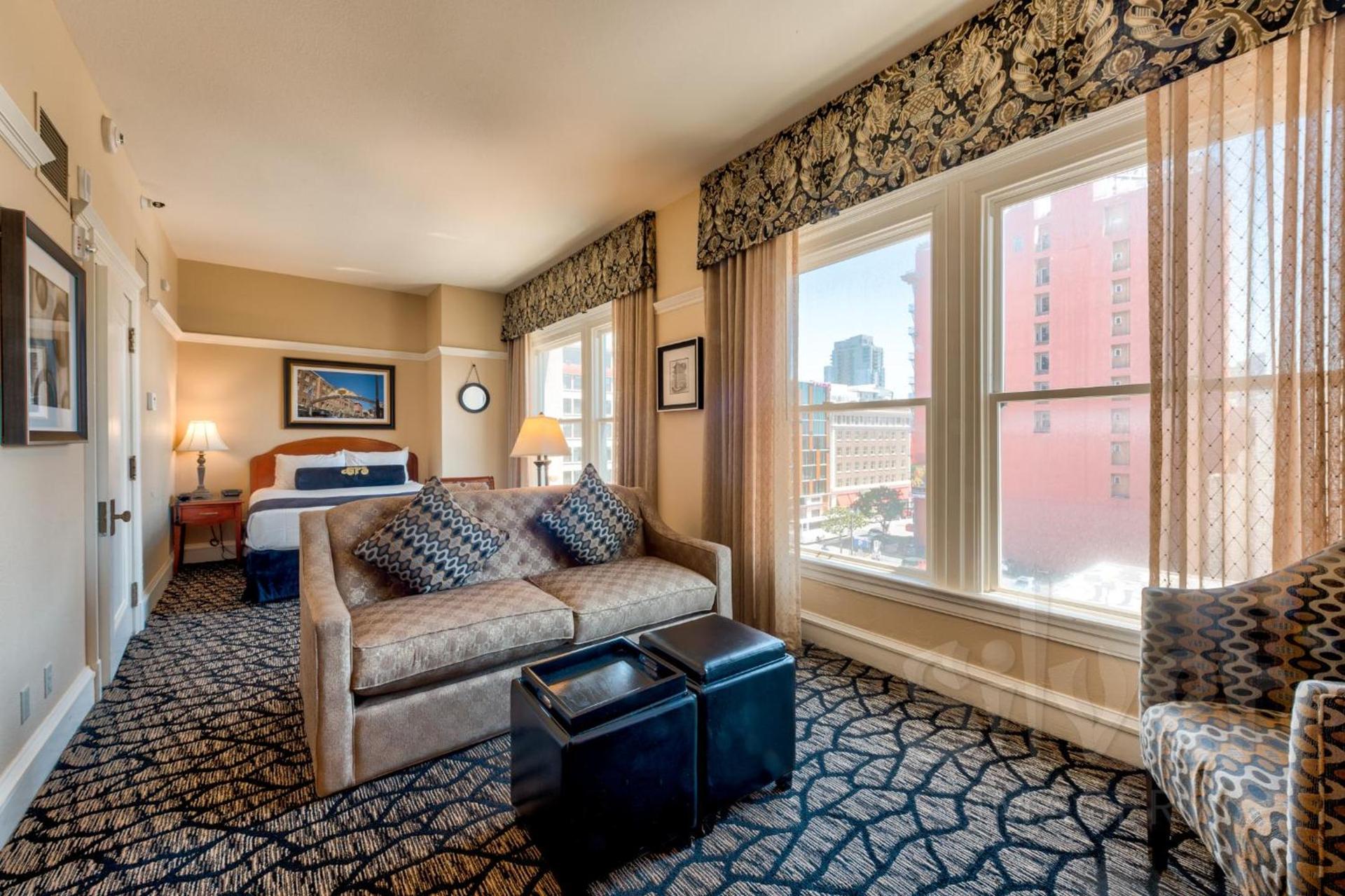 Gaslamp Plaza Suites photo 6