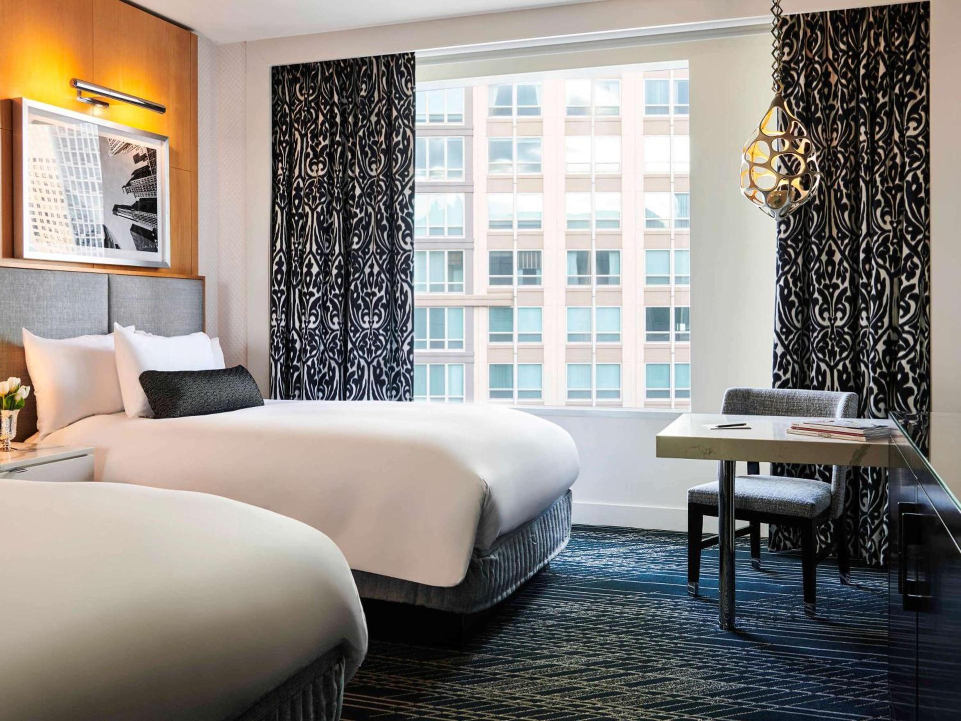 Sofitel Chicago Magnificent Mile photo 35