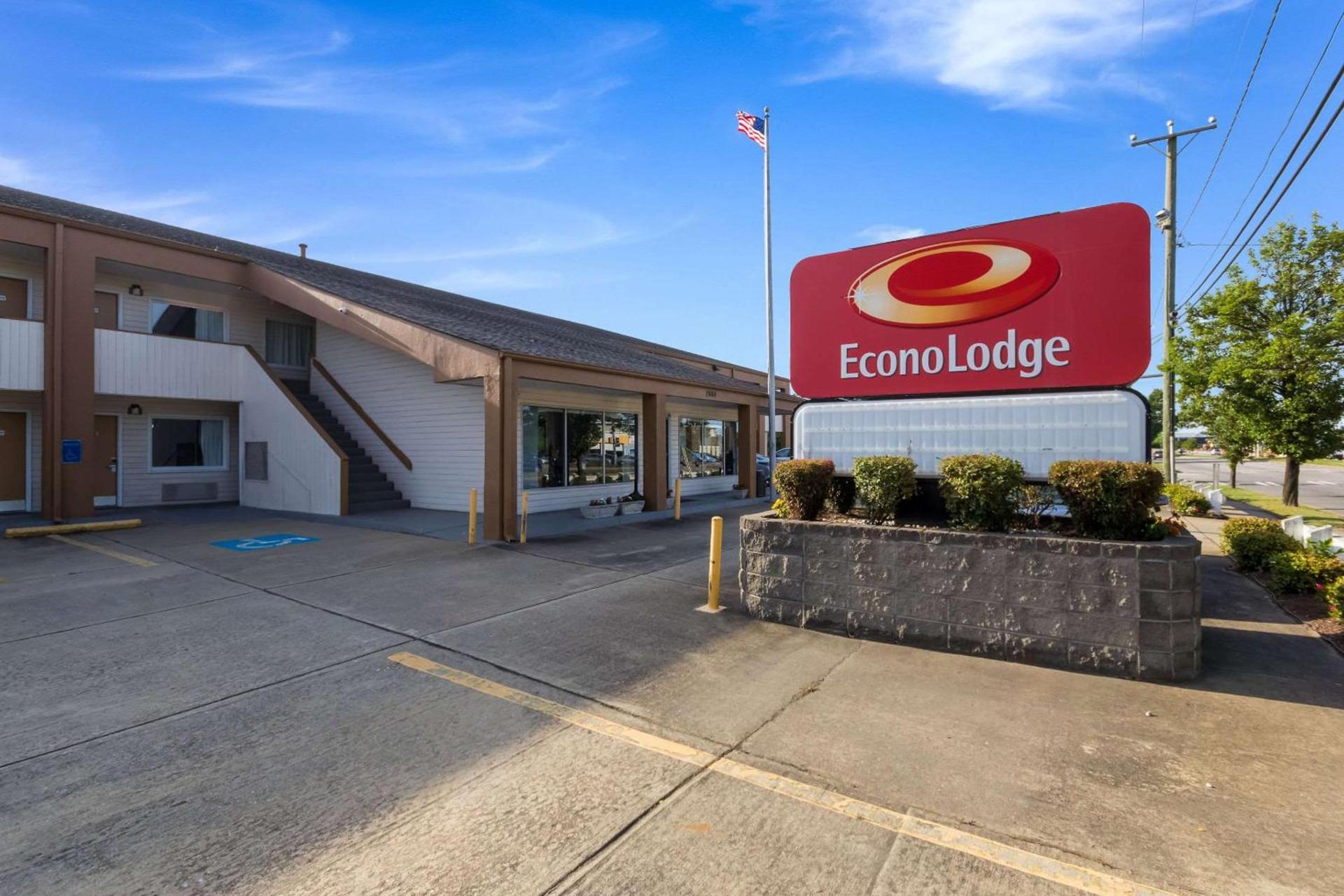 Econo Lodge Little Creek photo 28