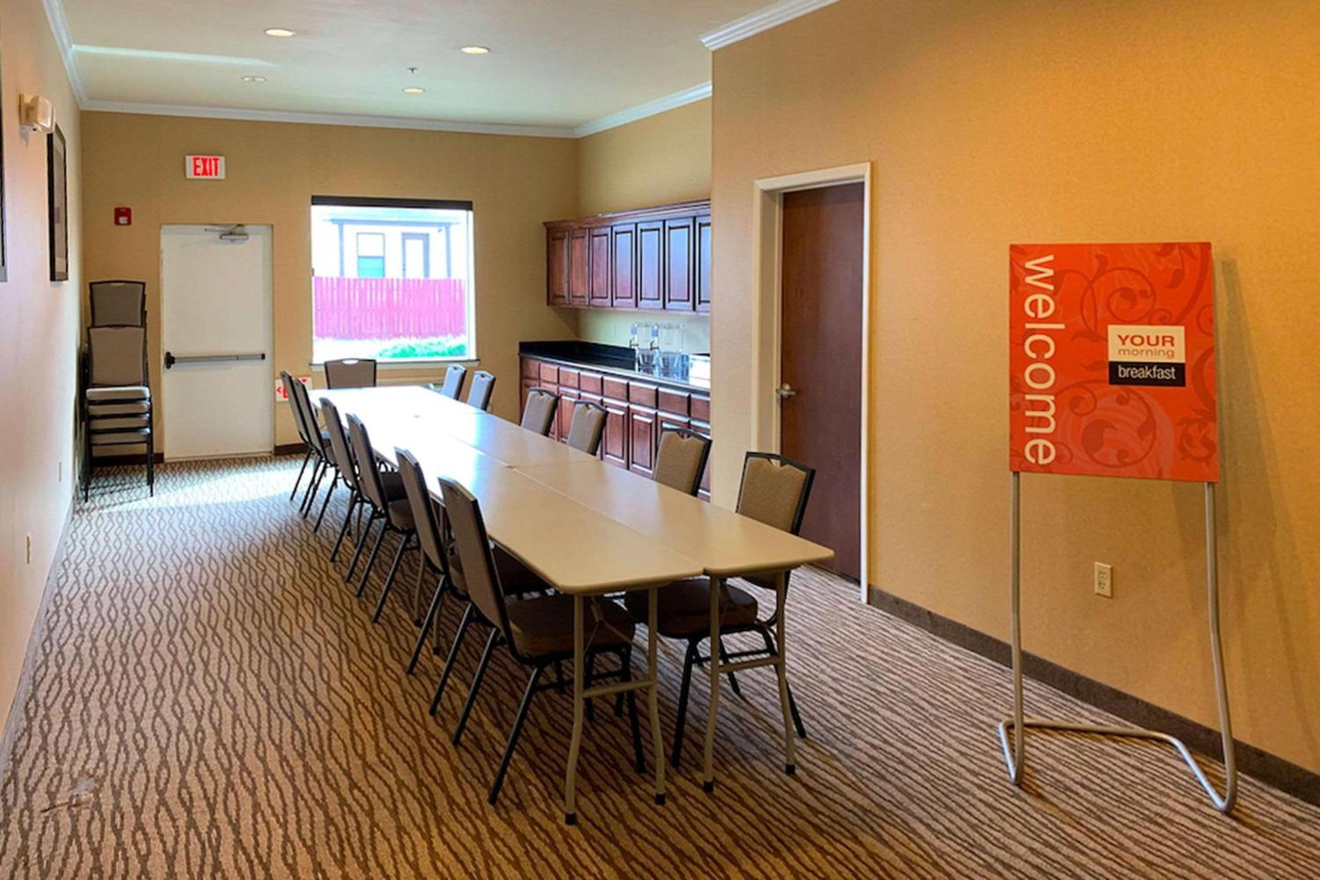 Comfort Suites Texas Ave photo 13