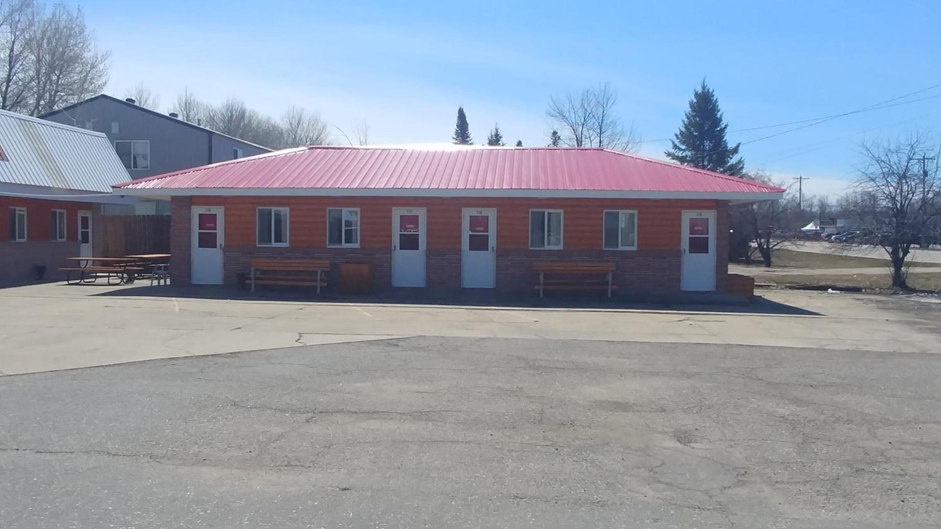 Falls Motel photo 26