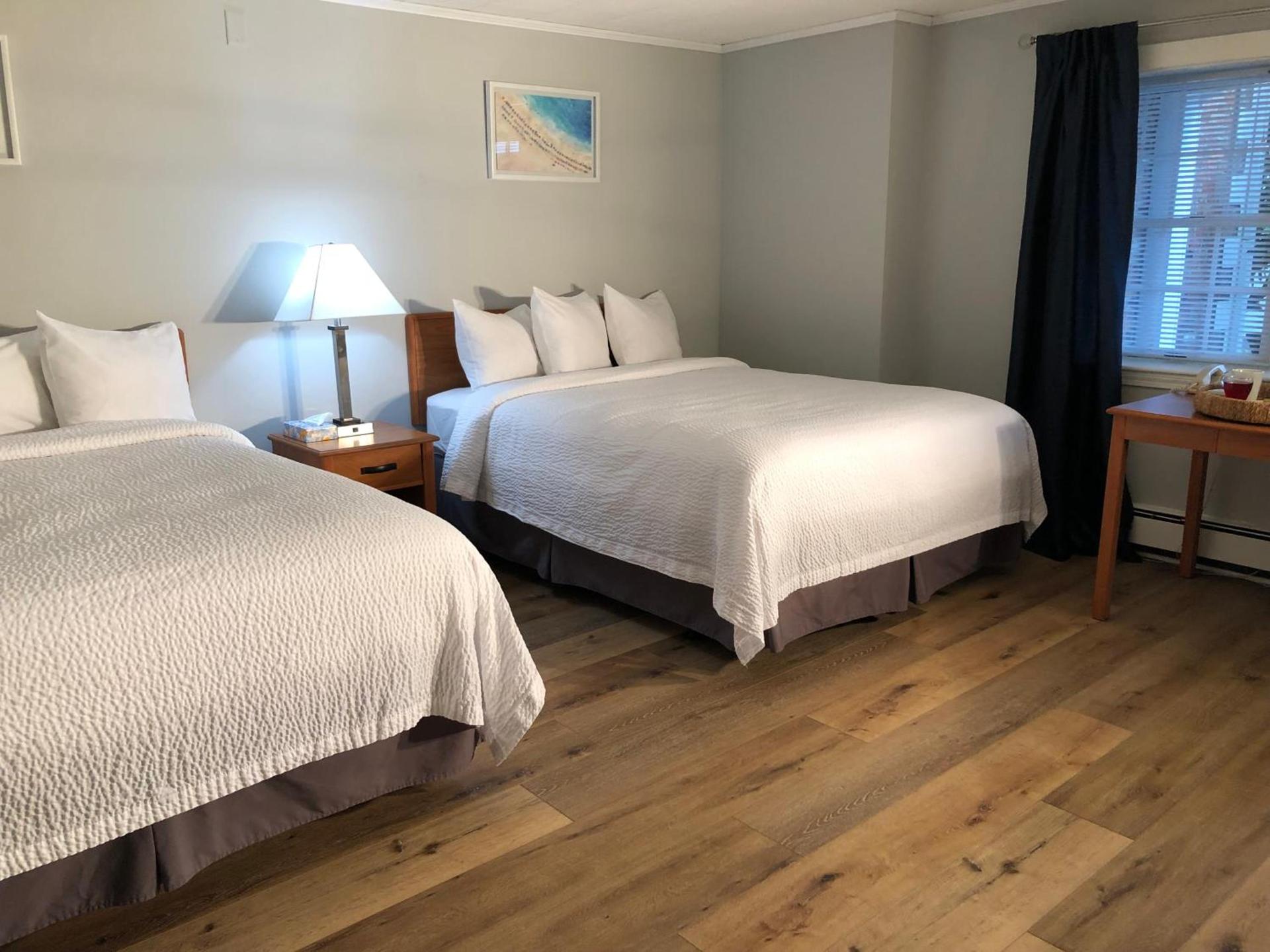 Hyannis Inn photo 14