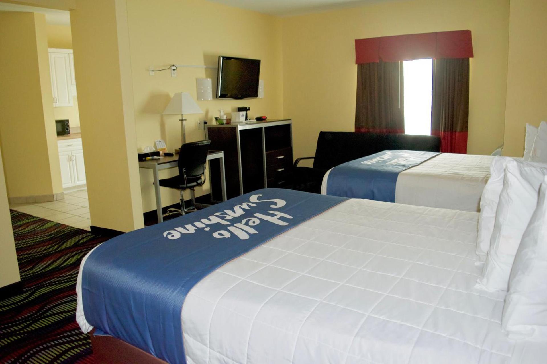 Days Inn & Suites by Wyndham Augusta Near Fort Eisenhower photo 5