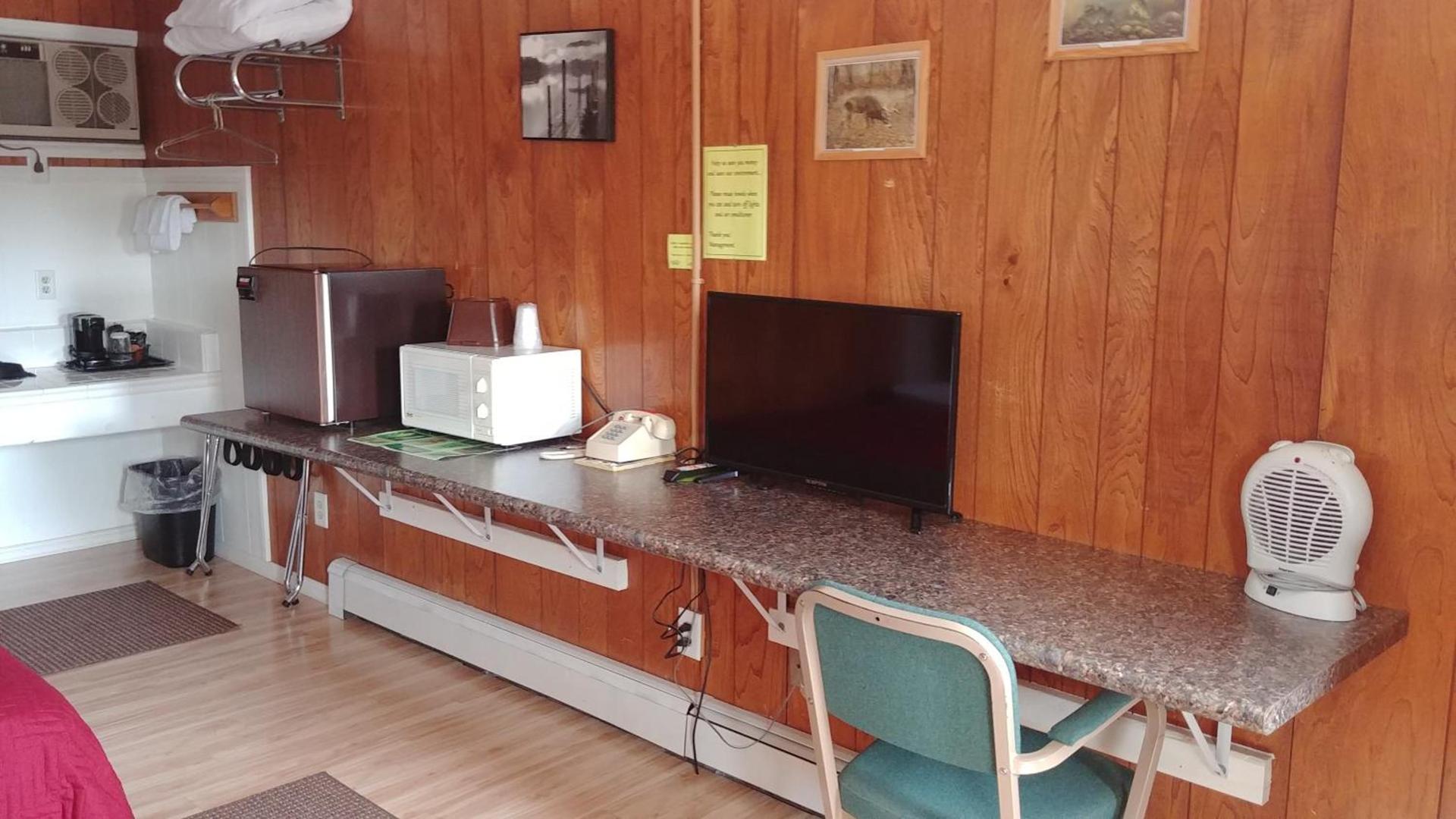 Falls Motel photo 3