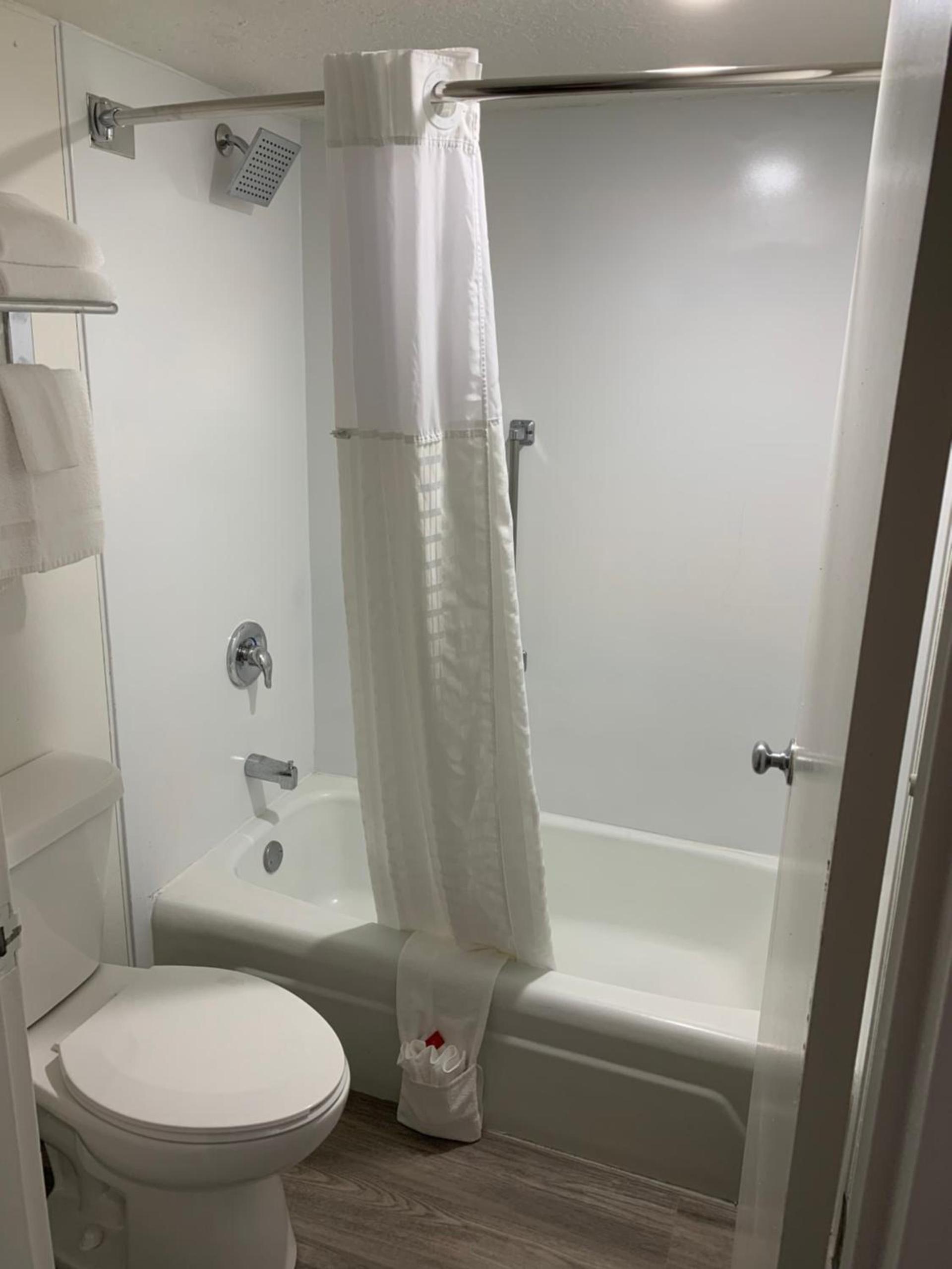 Ramada by Wyndham North Platte photo 50