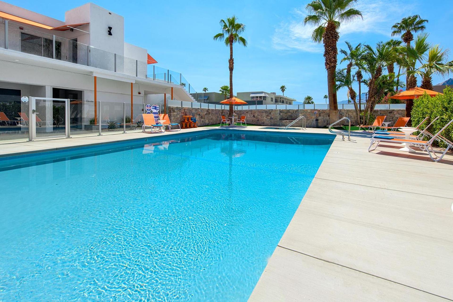 The Twist Palm Springs photo 9