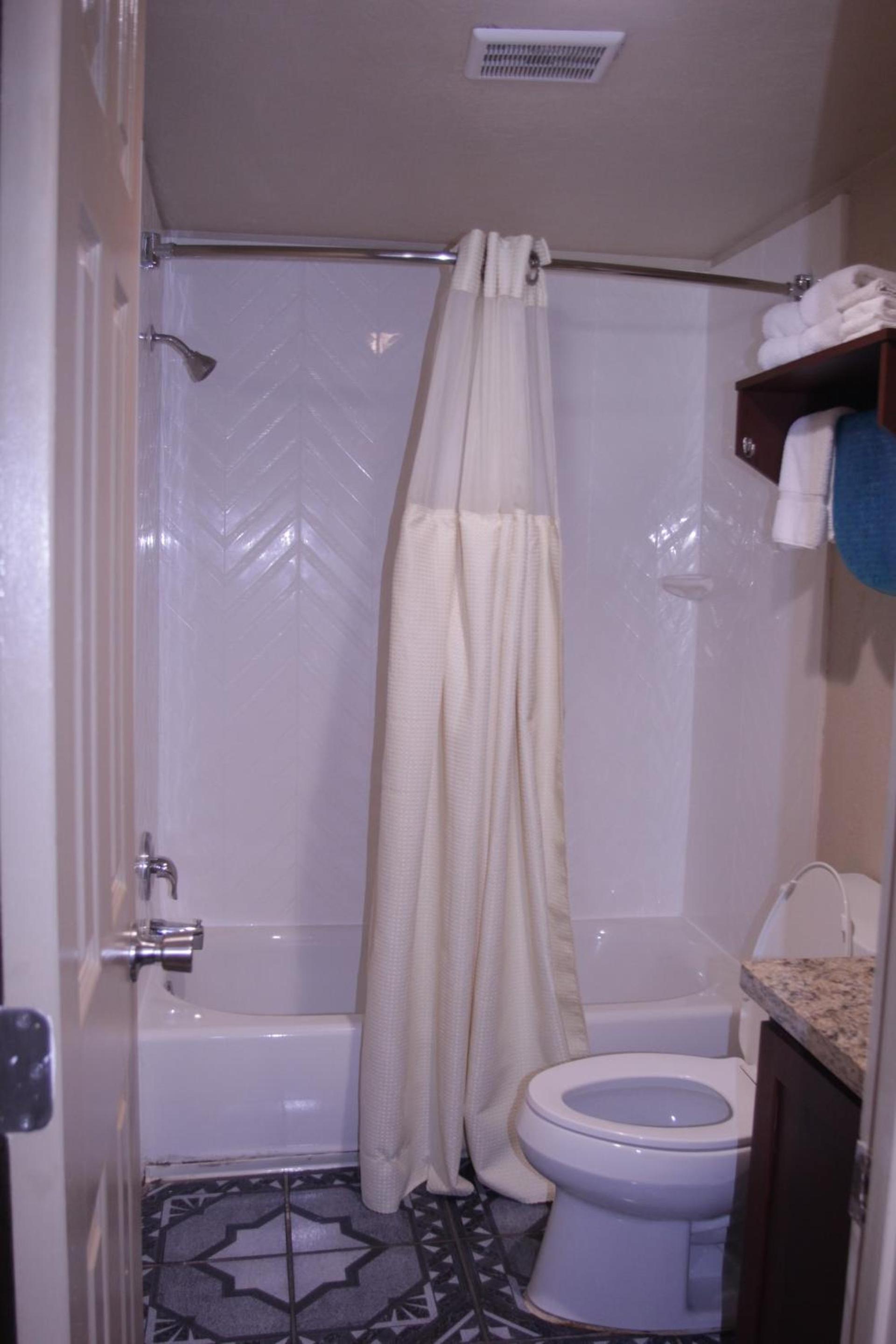 Americas Best Value Inn Port Aransas photo 71