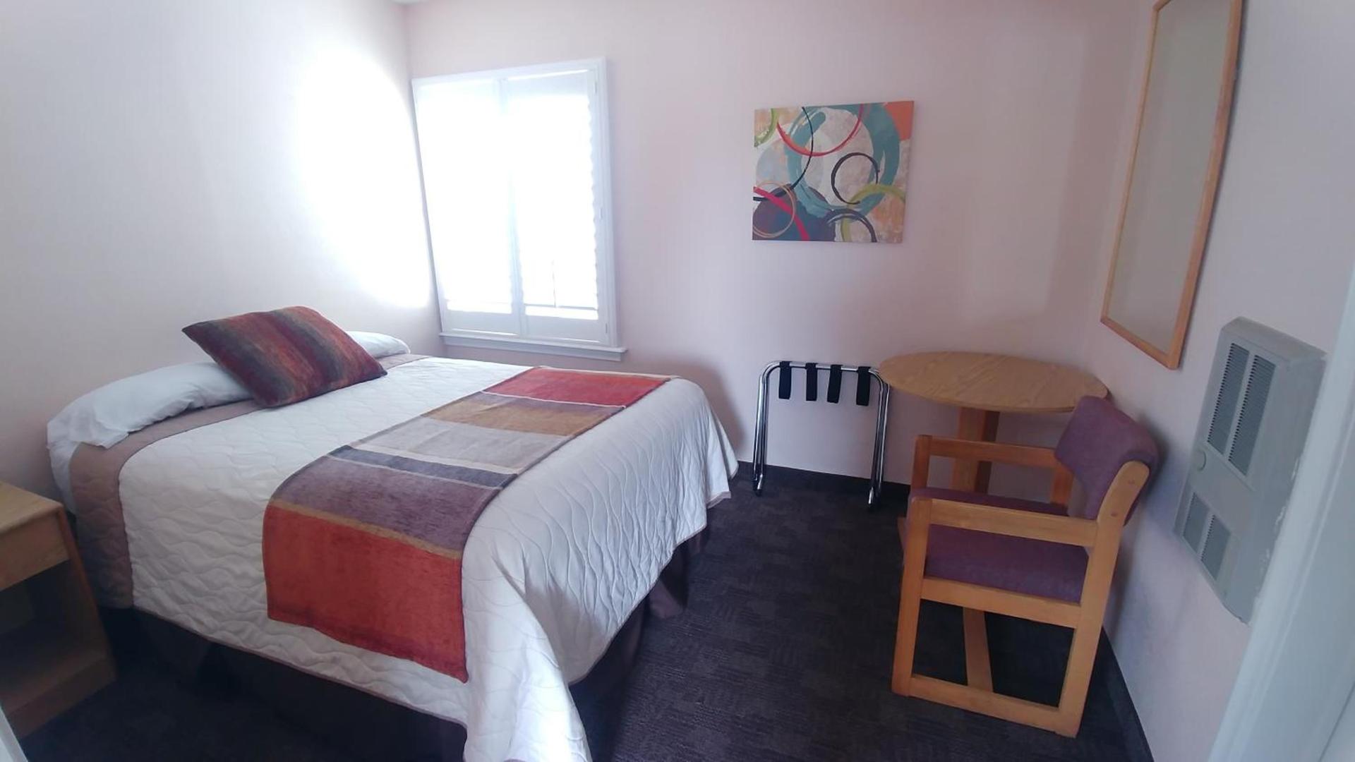 Blue Pine Motel photo 21