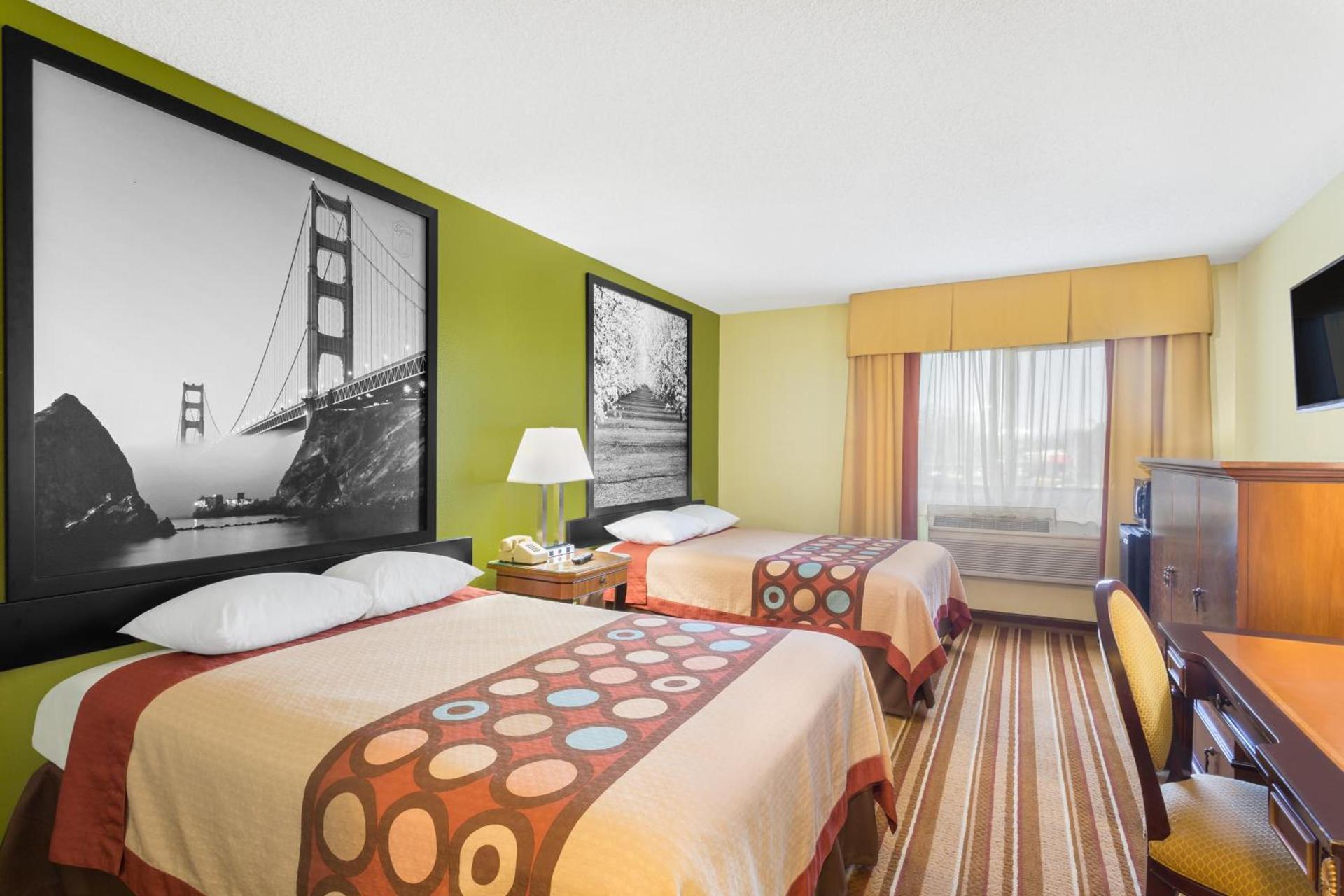 Super 8 by Wyndham Chico photo 25