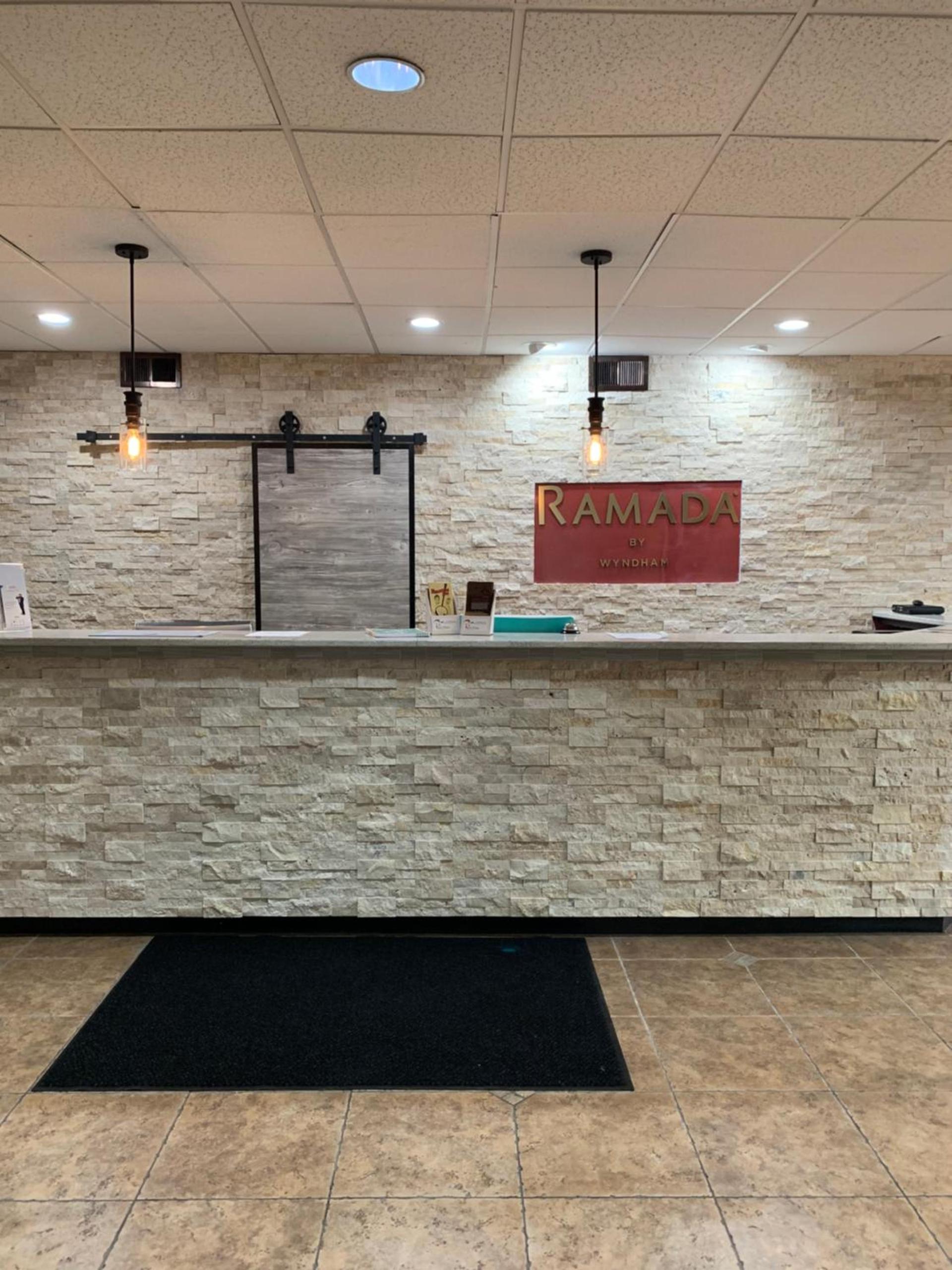Ramada by Wyndham North Platte photo 45
