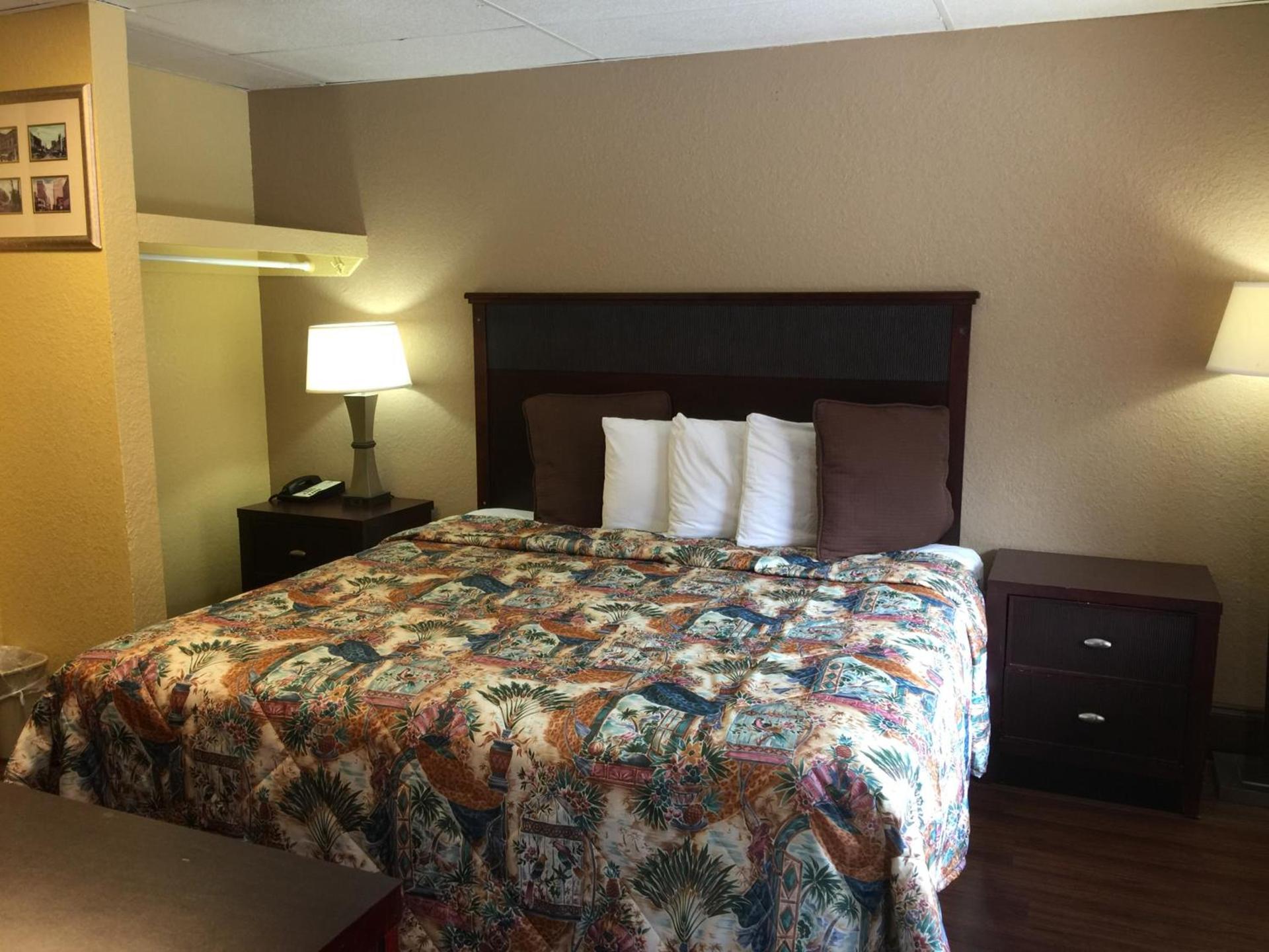 Americas Best Value Inn Stone Mountain Atlanta E photo 5