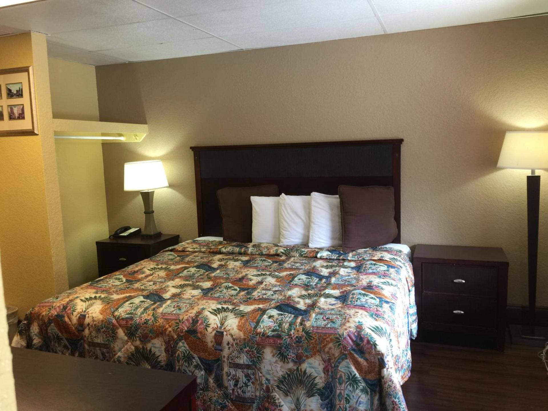 Americas Best Value Inn Stone Mountain Atlanta E photo 6