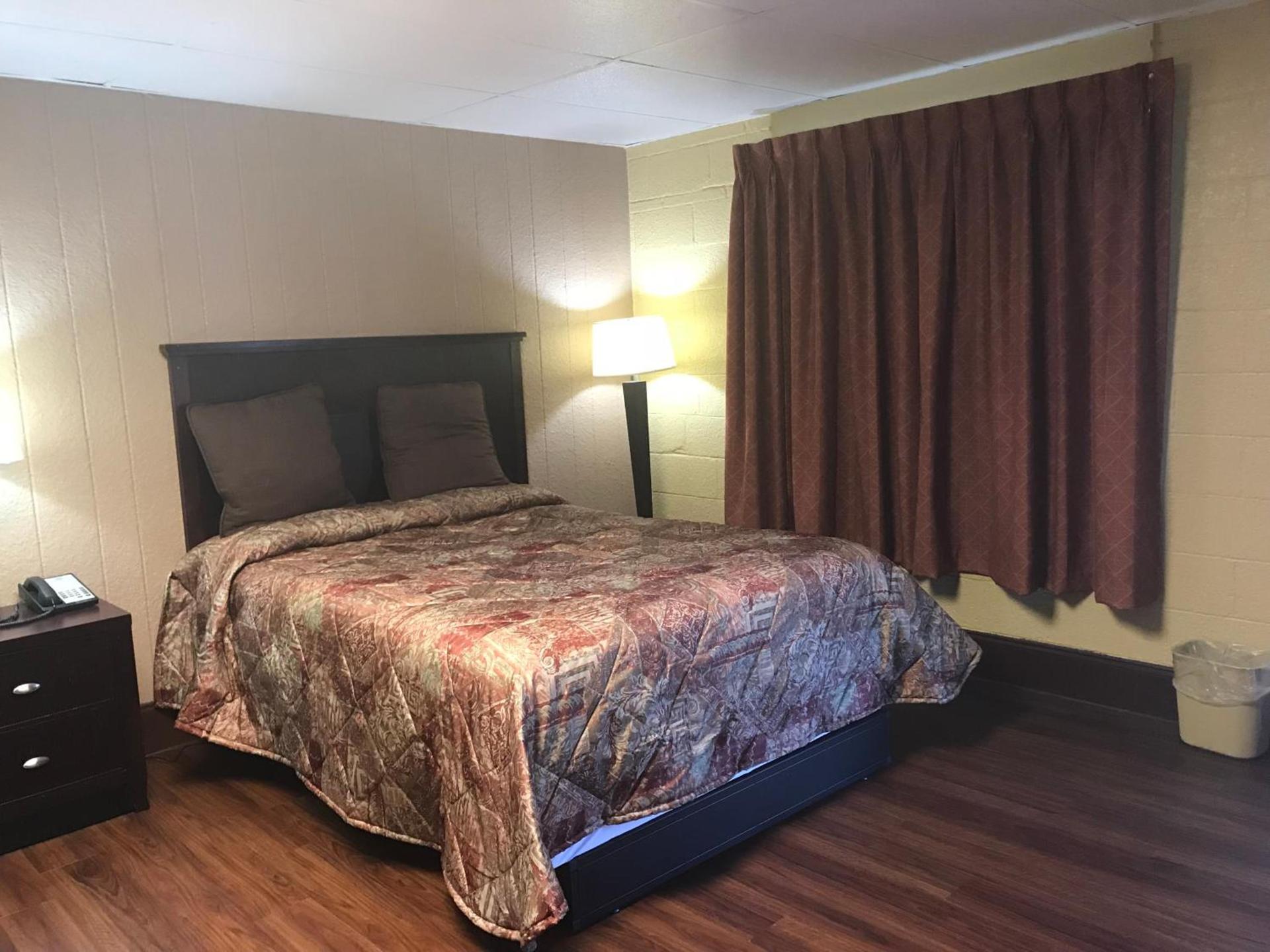 Americas Best Value Inn Stone Mountain Atlanta E photo 8